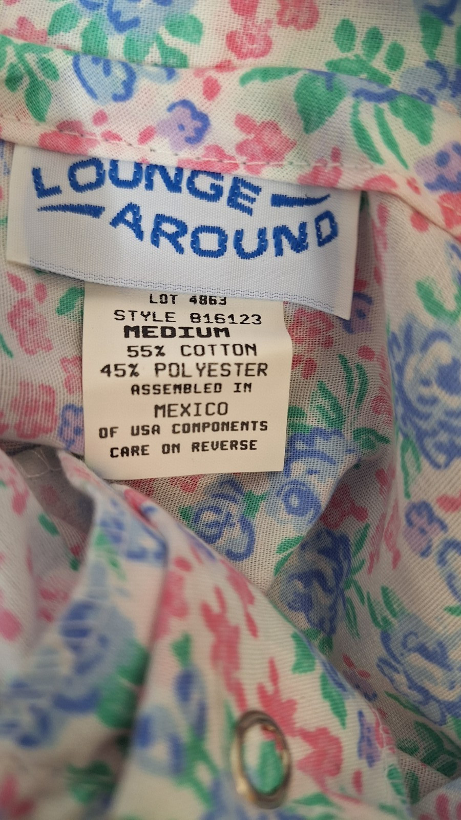 Vintage LOUNGE AROUND Woman’s Size M Floral Short Sleeve Housecoat Nightgown