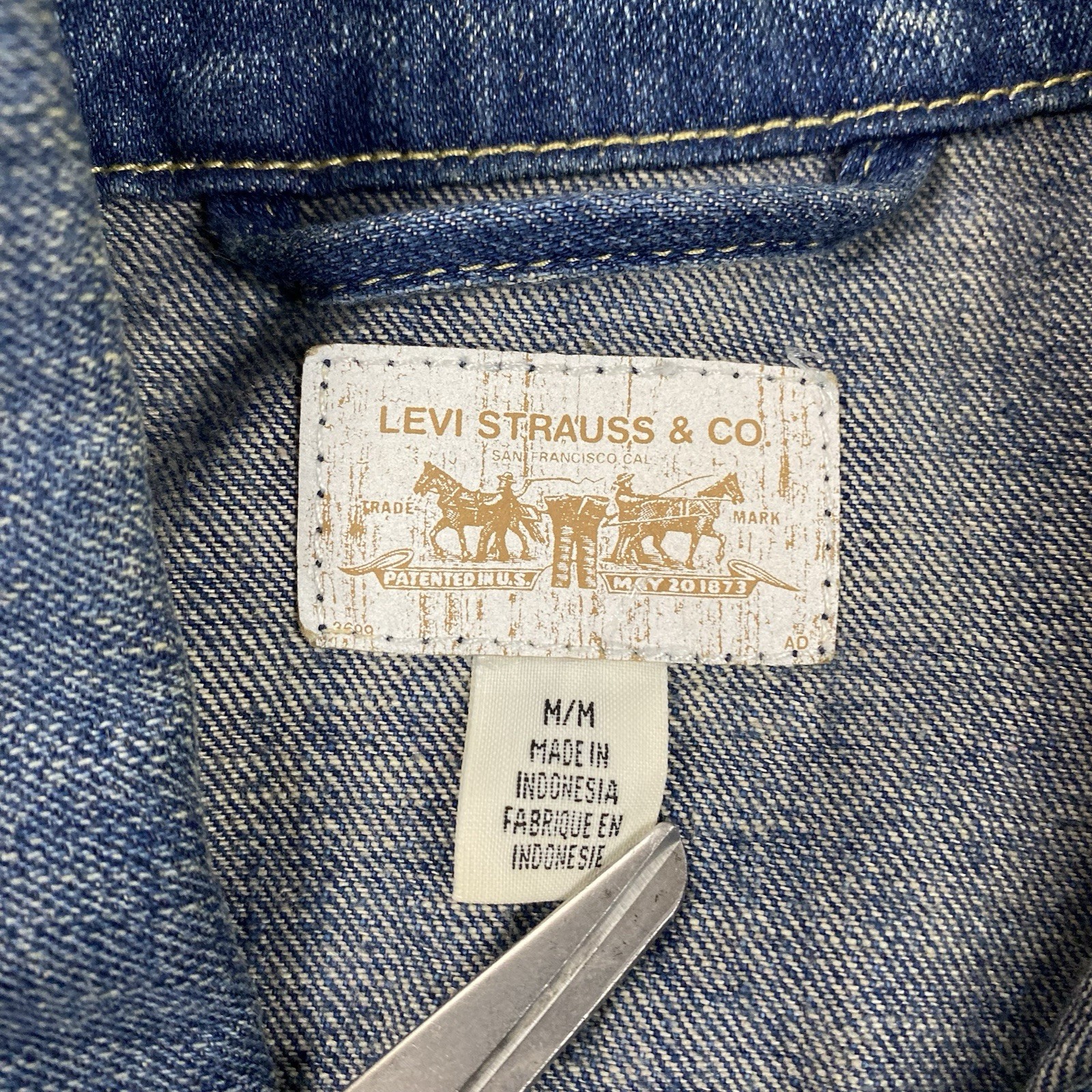 vintage LEVIS Type 1 style denim jacket Womens M trucker cropped jean 2010s y2k