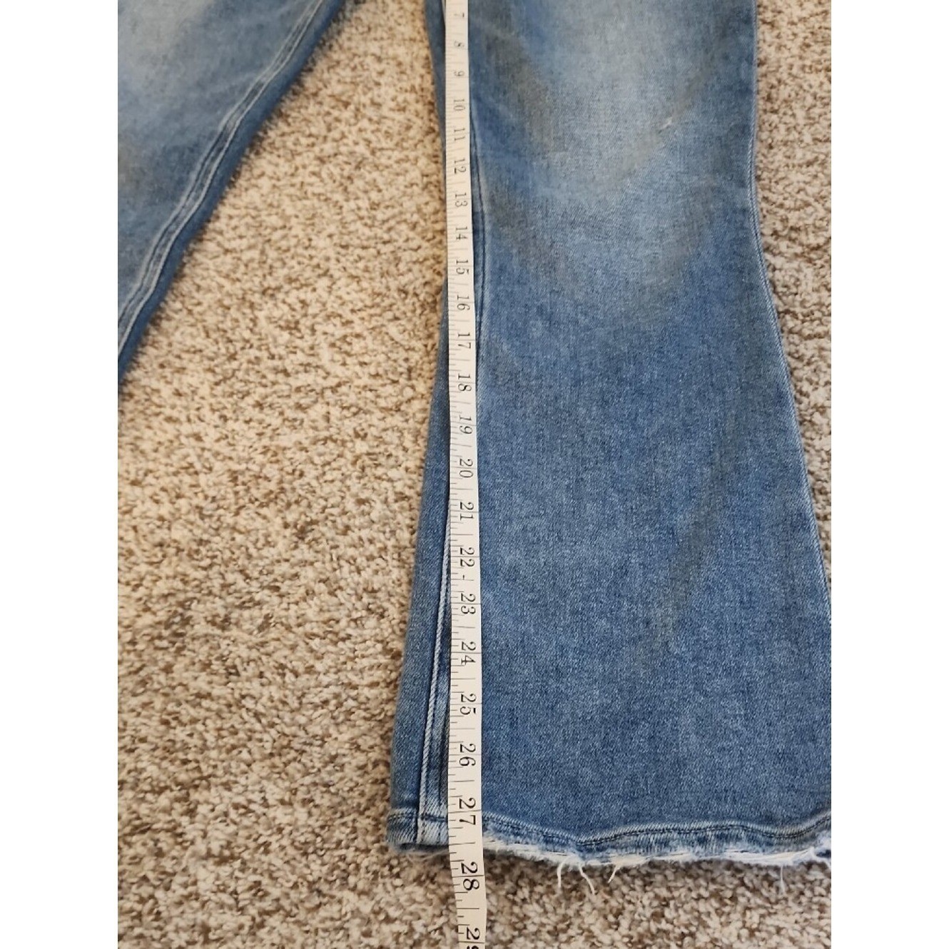 ☀️Anthropologie PAIGE Medium Flare Jeans. 29 Y2K high-waisted FREY Hem Soft ✨️