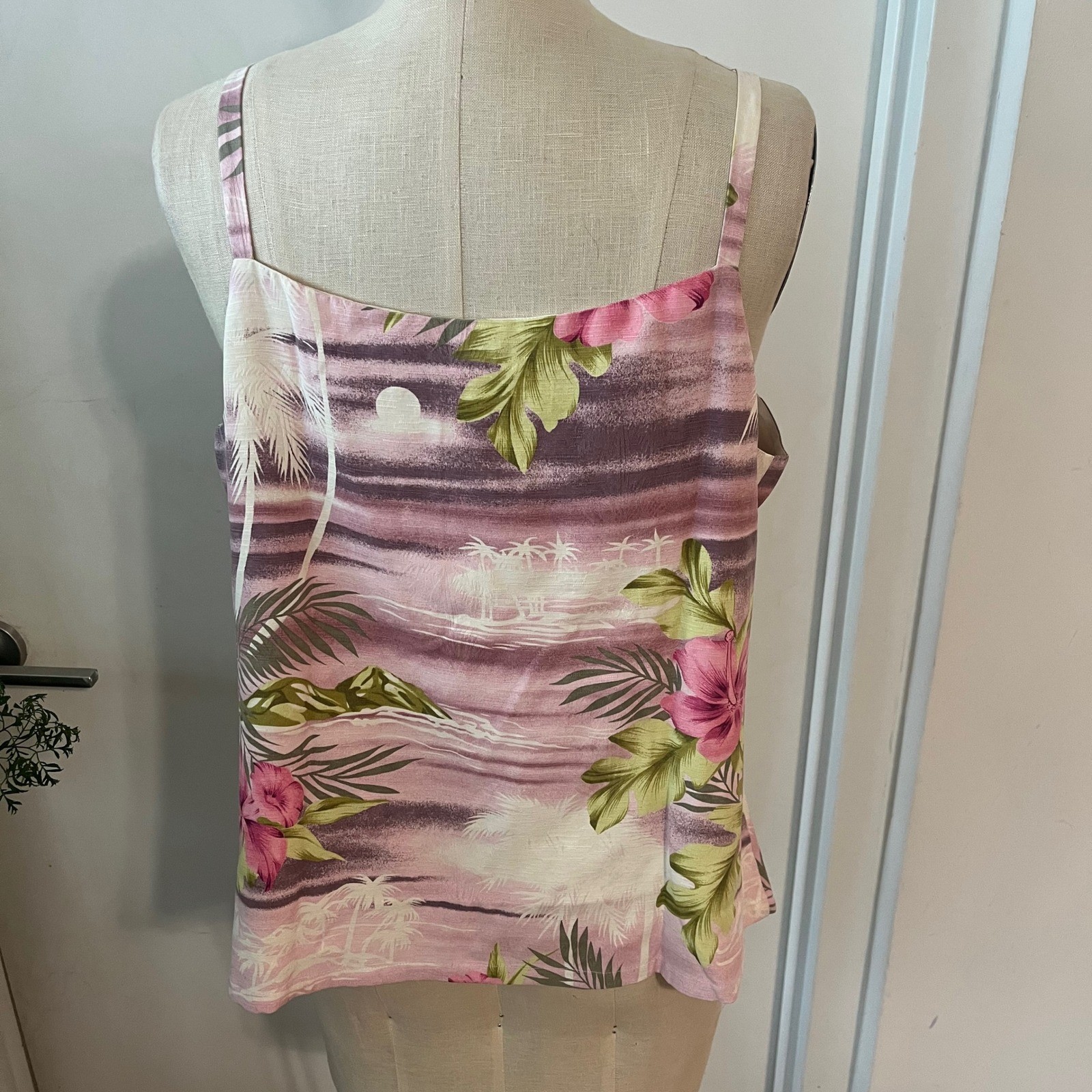 VTG TOMMY BAHAMA Resort Wear Silk Tropical Print Tank Size 16