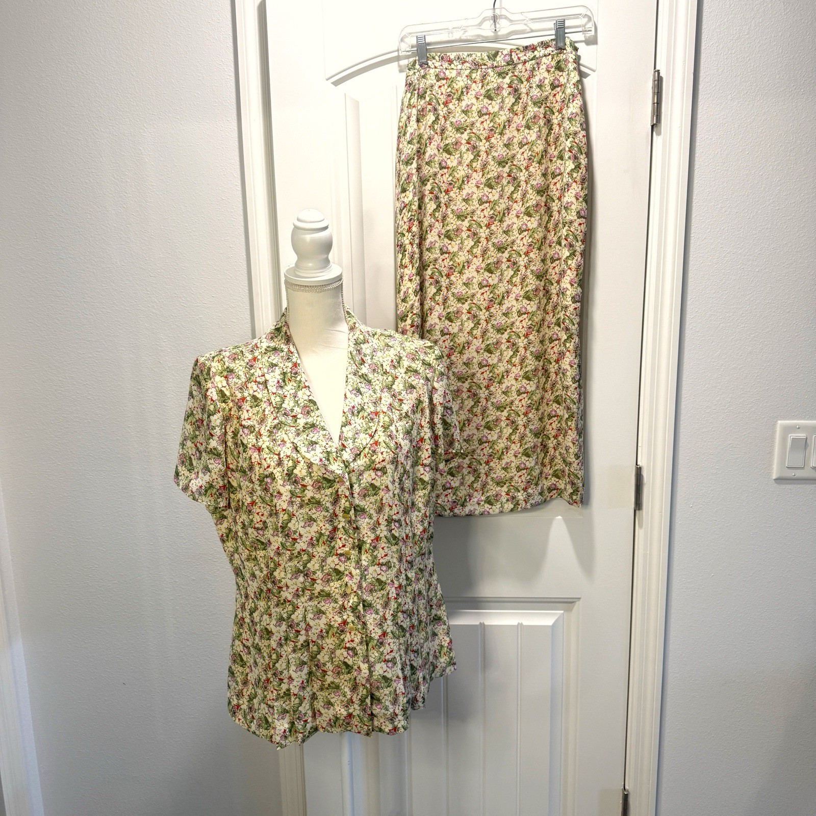 Vintage Julian Taylor New York Women’s Dress 2- Piece Set Floral Size 14 Lined