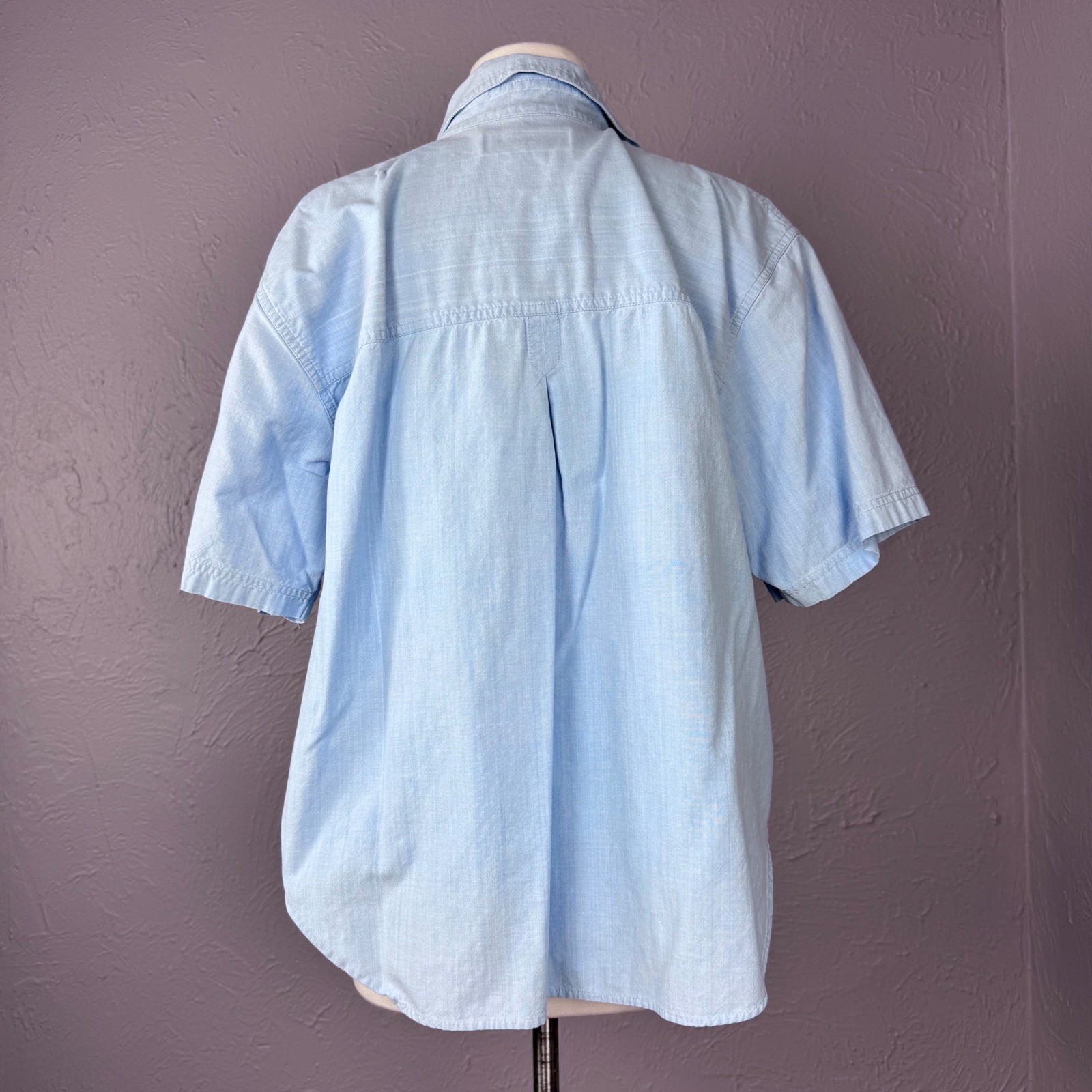 Vtg 90’s Women 1X 100% cotton light blue button shirt Summer vacation coastal