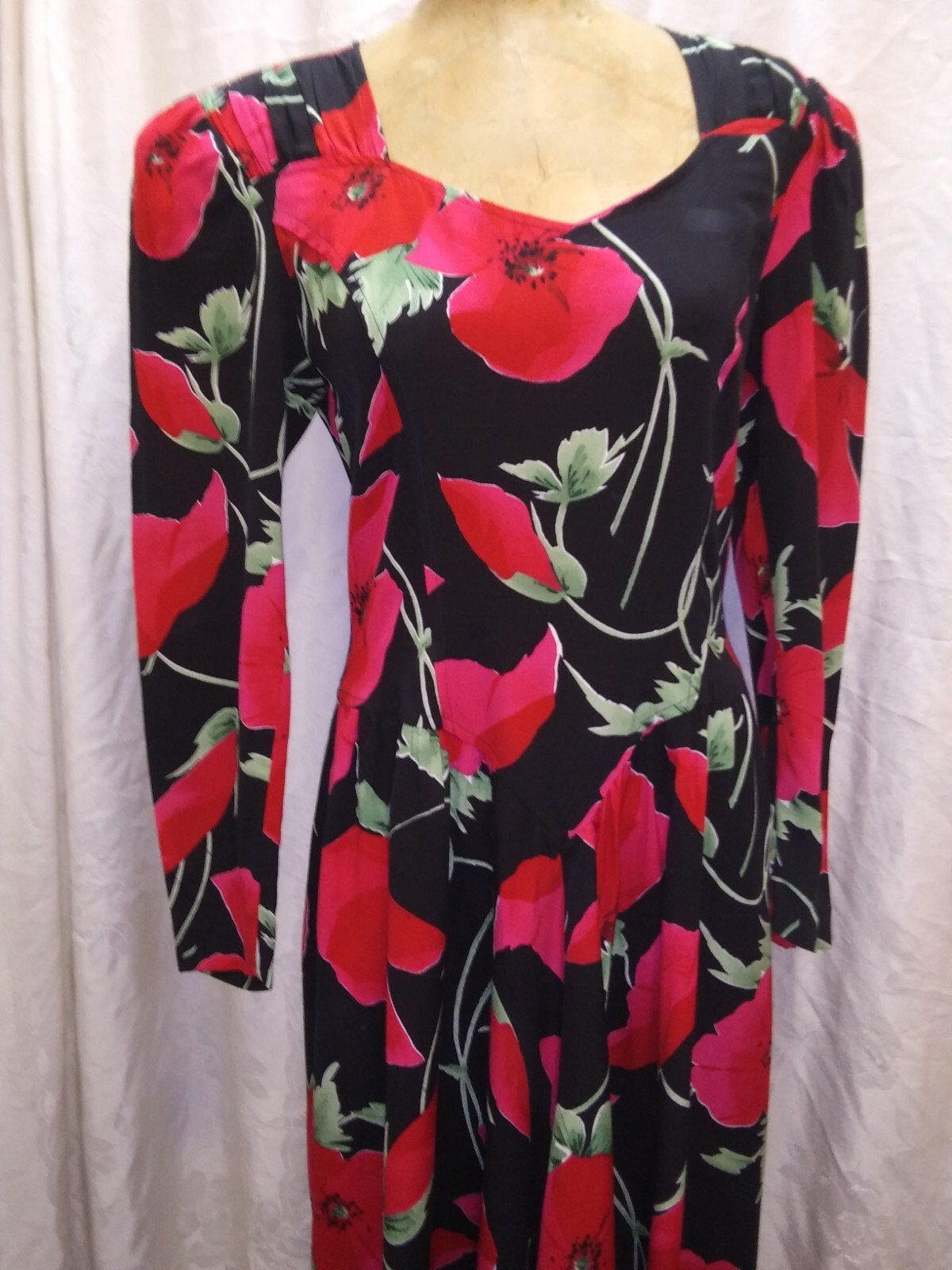 Vintage 1980’s Black Red Green Rayon Dress by Carol Anderson Small