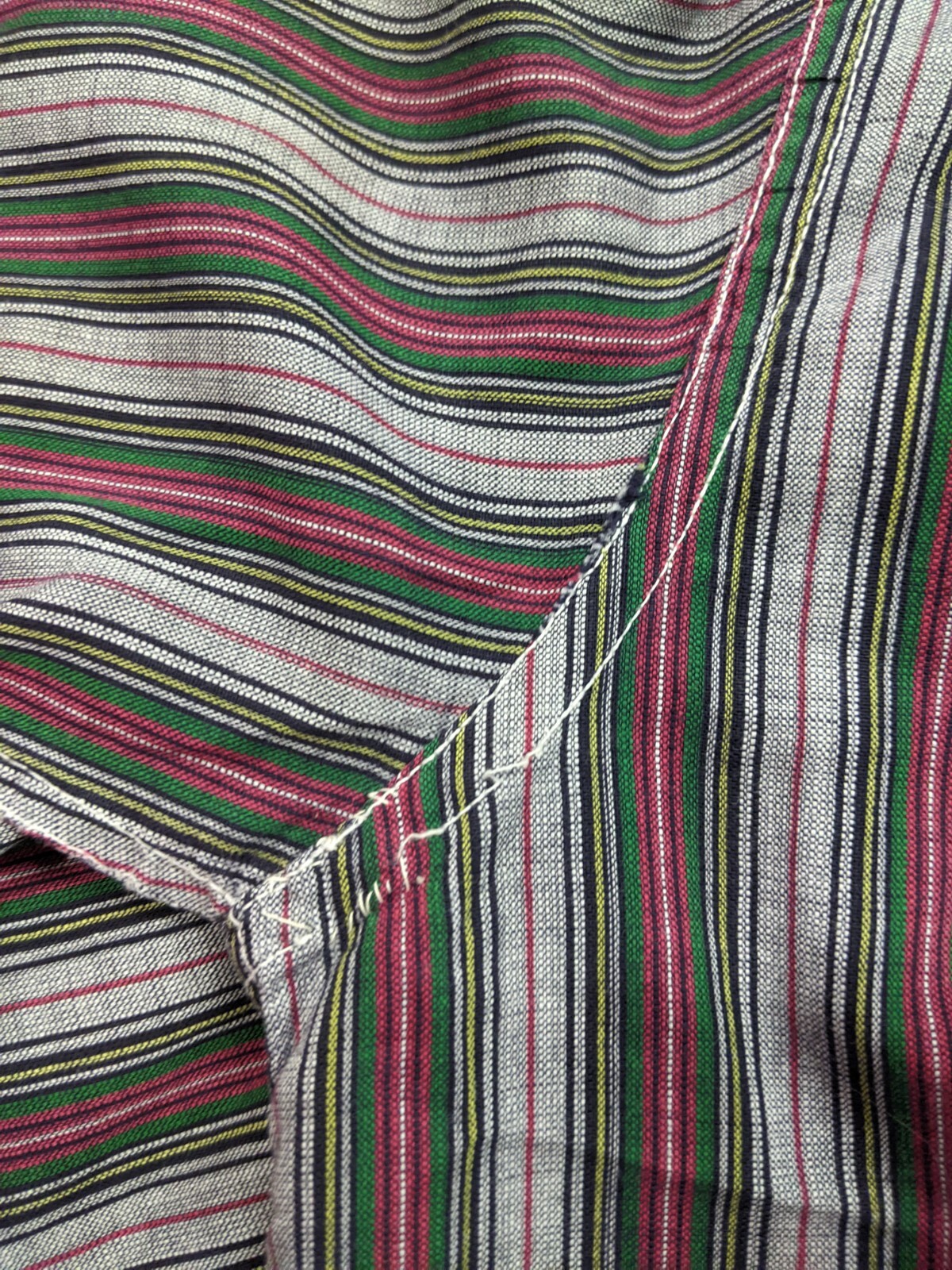 Vintage Women’s Top Size S Gray Green Red Striped 3/4 Sleeve Button-Up Shirt