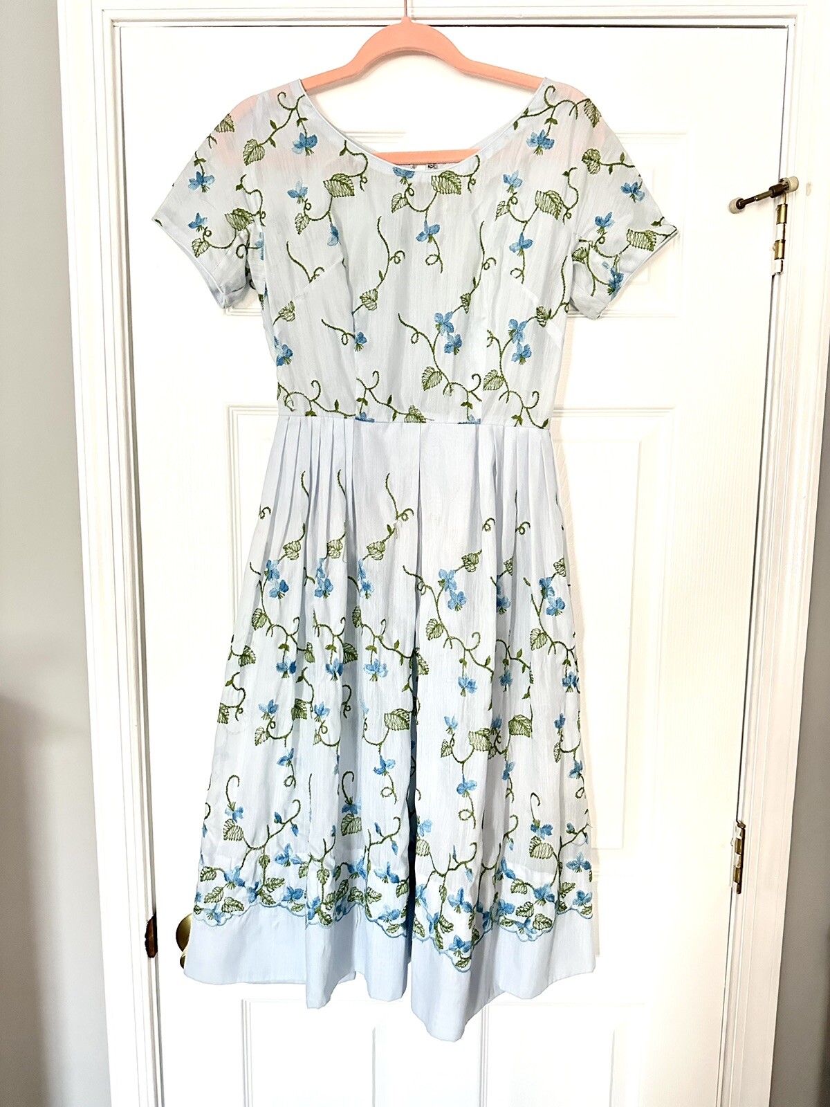Vintage 1950s DAUPHINE Blue Floral Embroidered Dress