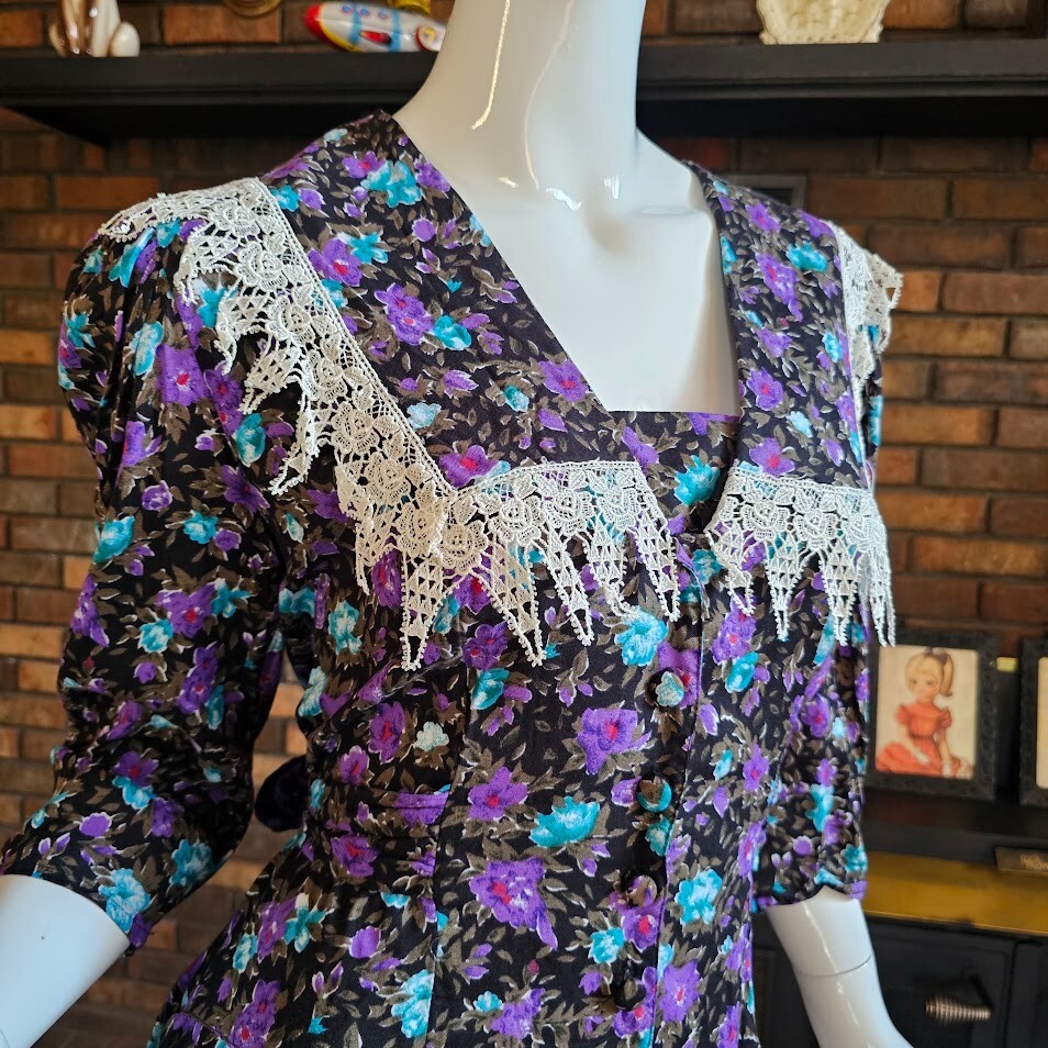 Vtg 80s Trad Wife Moody Floral Princess Waist Tieback Cottagecore Tea Dress M