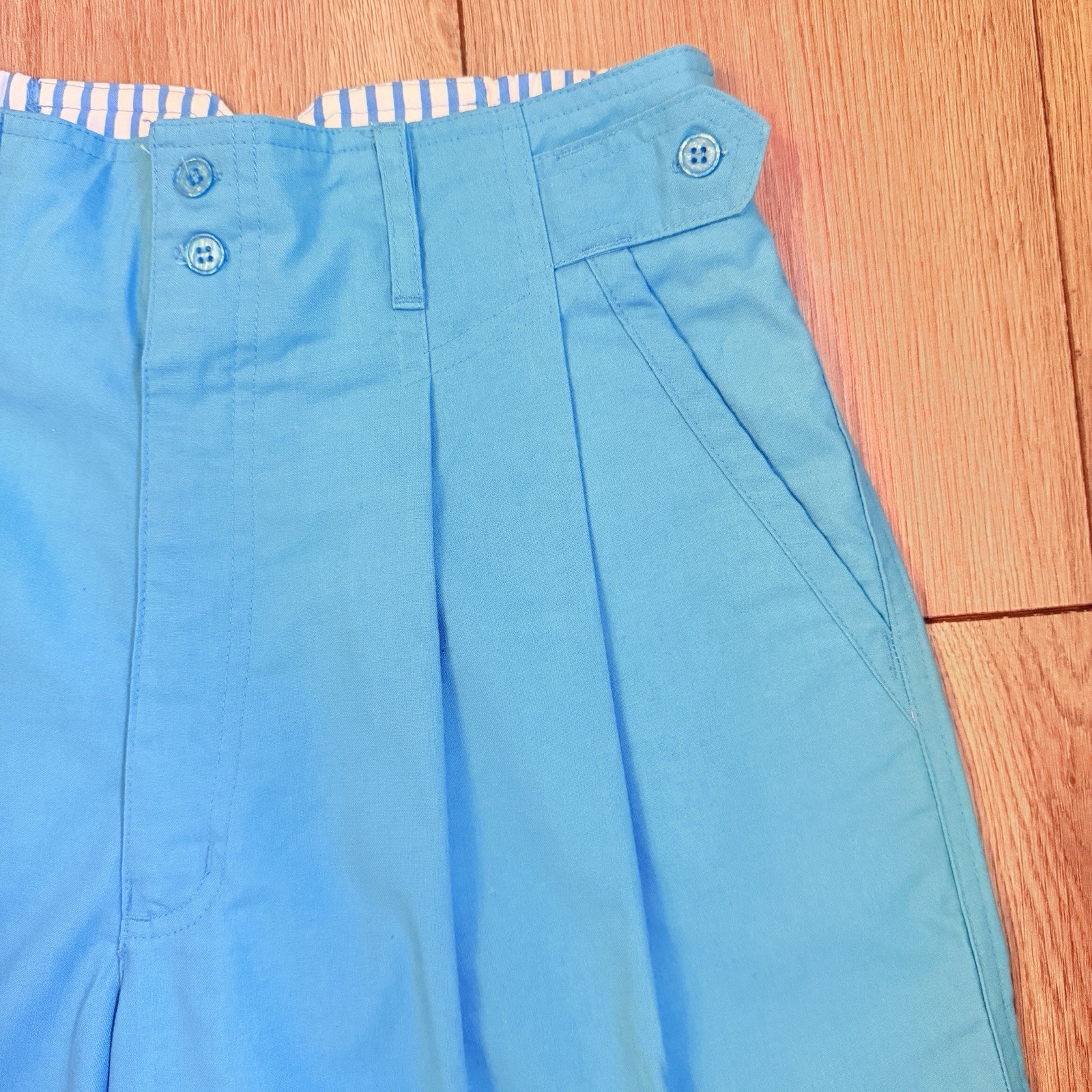 Vintage 90s High Waist Pleated Mom Shorts Blue 26″ Waist American Weekend