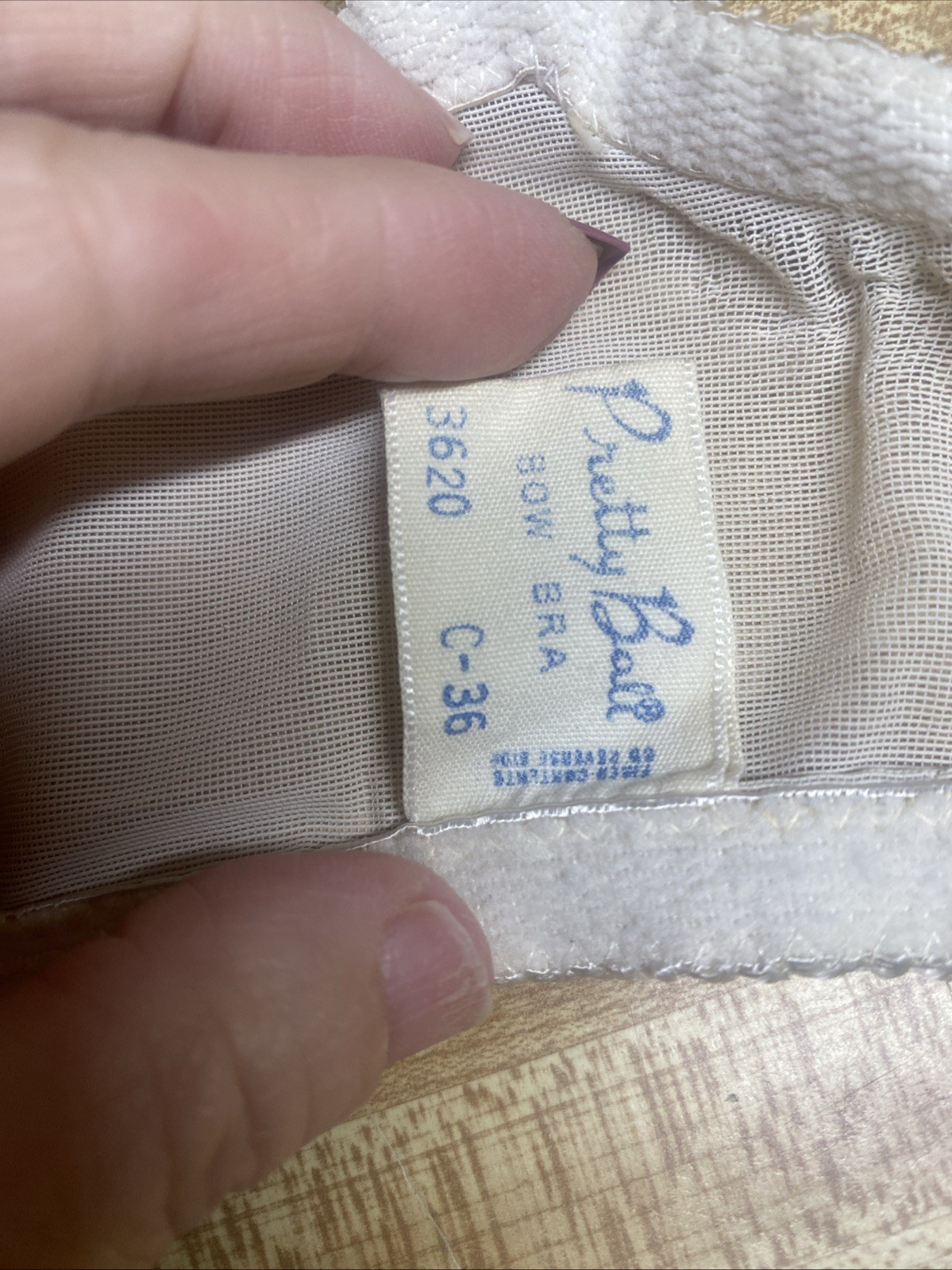 Vintage Lace Pretty Bali 3620 Underwire Bra Cream Sz 36C Pointy Union Label