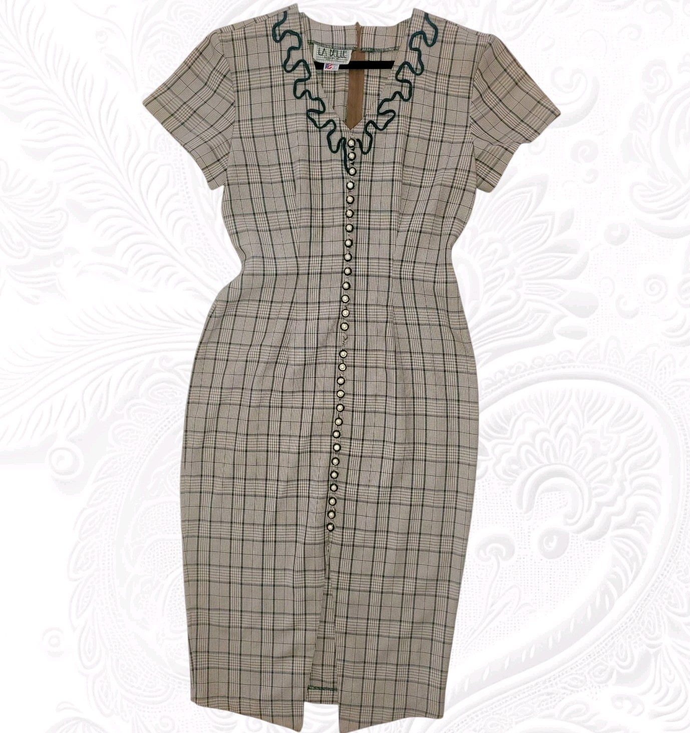 La Belle Fashion Inc. Vintage V-Neck Dress Size 11