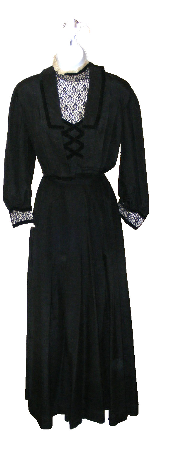 1910 MOURNING DRESS 2PC BLACK FAILLE FRANCAISE FLAT PLEAT SKIRT SLIM SILHOUETTE