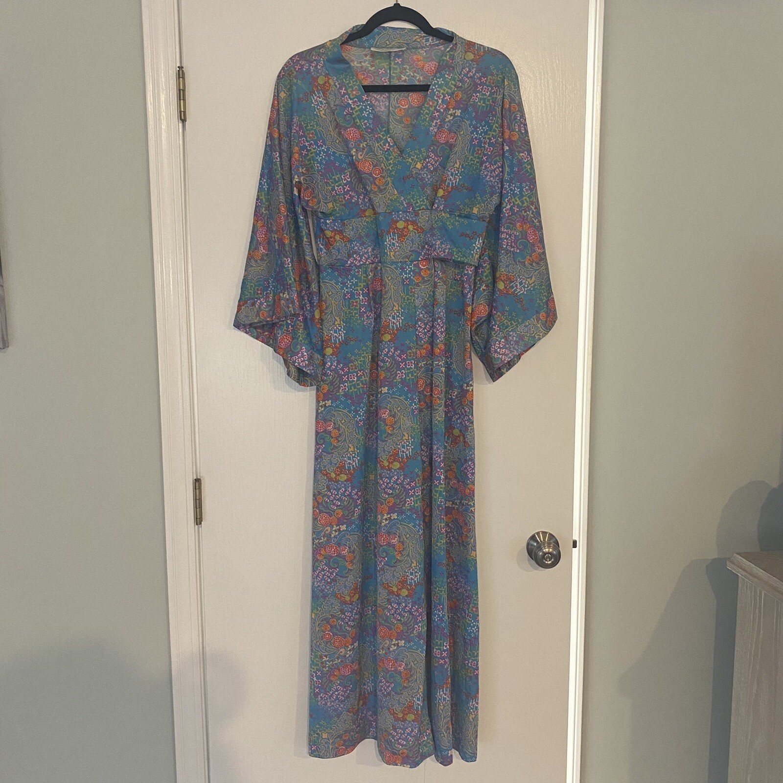 Vintage 1960s Retro Floral Kimono- Loungewear By Gossard