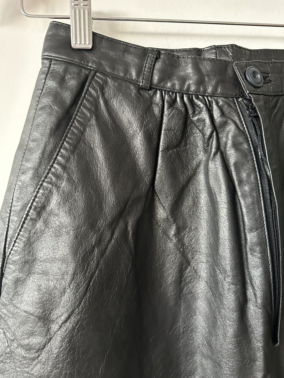 Vintage Avanti Black Leather Pants High Waist Tapered Leg 1980s 23 1/2” Waist