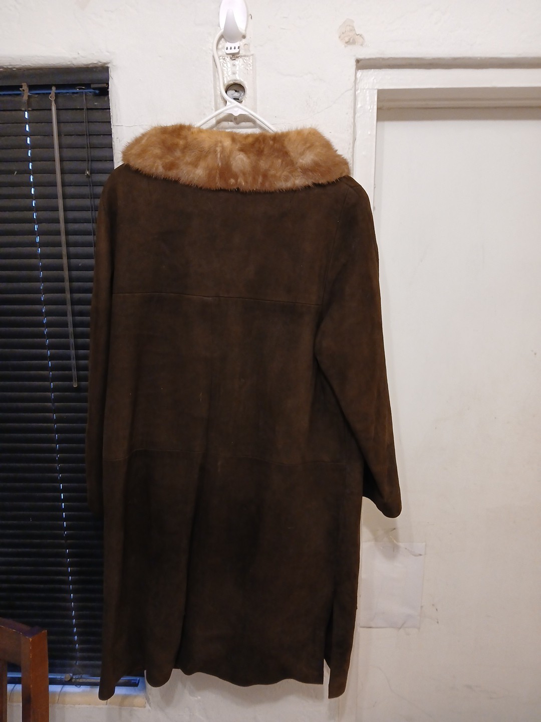 True Vintage Jordan Marsh Suede Leather Coat & Fur Collar Button Up Jacket Sz 16