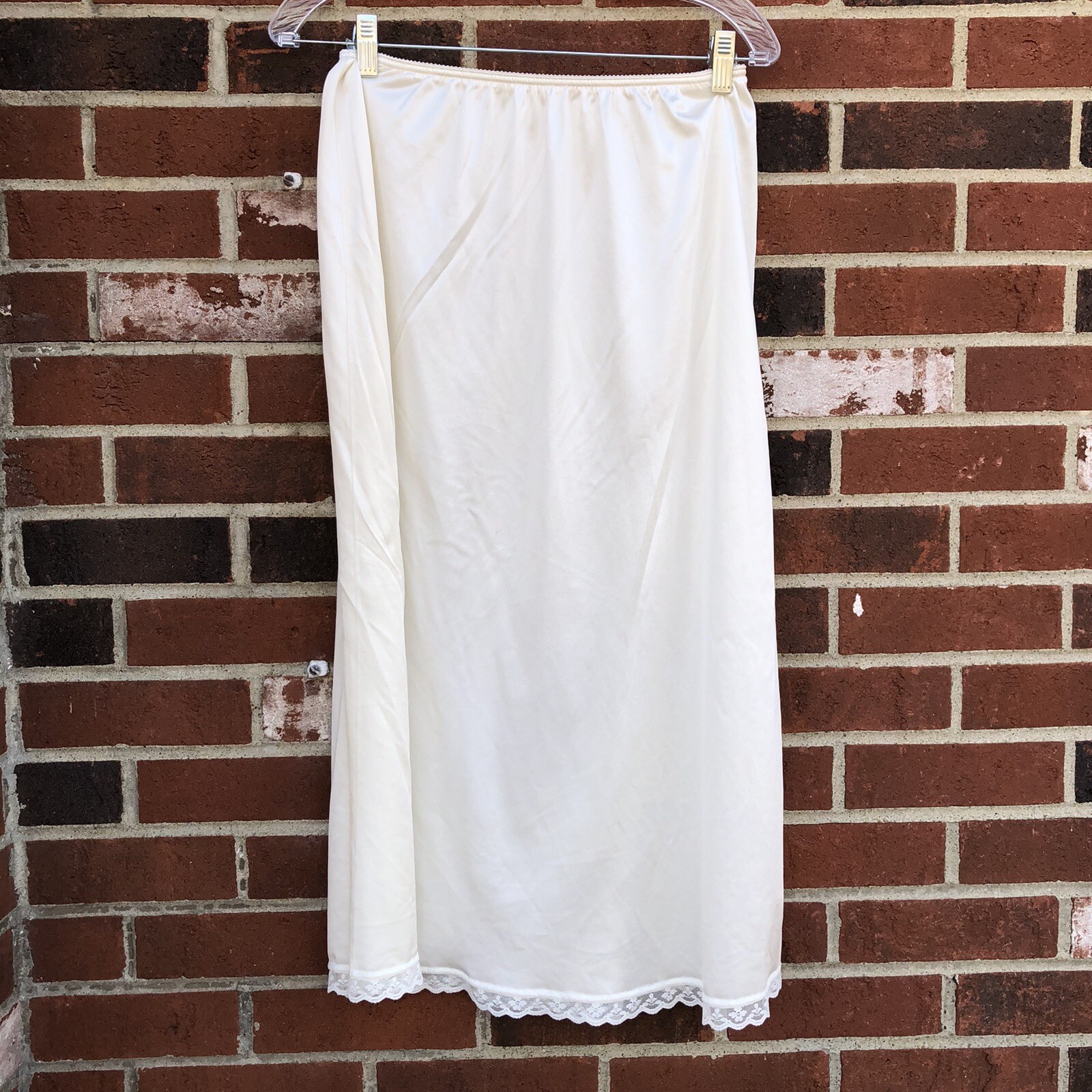 warners perfect measure xlarge off white half slip Nylon Long