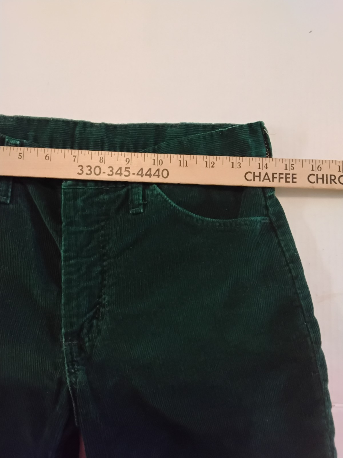 VTG 70s Wrangler Green Corduroy Bell Bottom Jeans Women’s 28×28 Hippie Boho