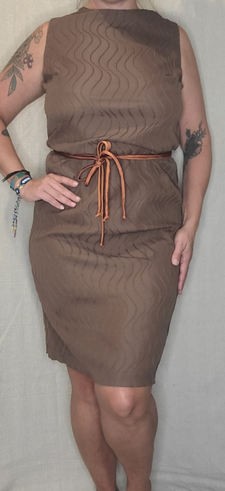 Vintage Dress brown/ bronze/ copper fits modern size 8 tag size is 15 Shiney tie