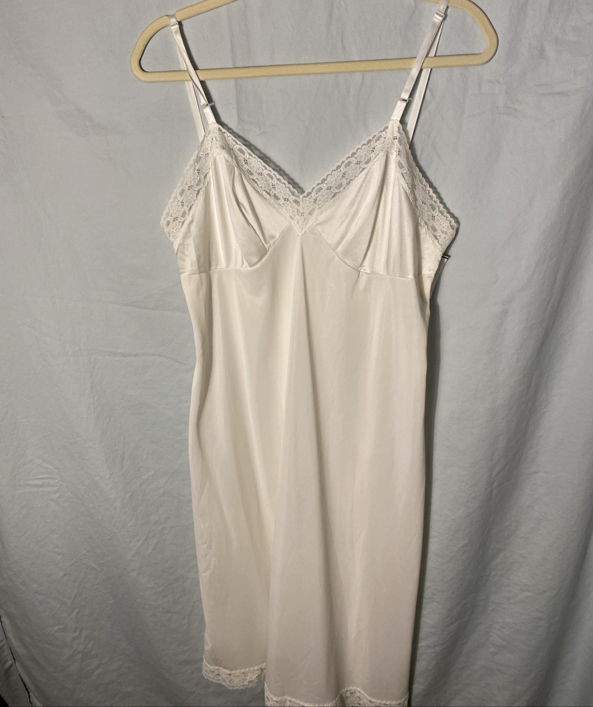 VTG Vanity Fair 10-103 Sz 36 Semi-Sheer White Nylon Lace Trim 24″ Rockabilly