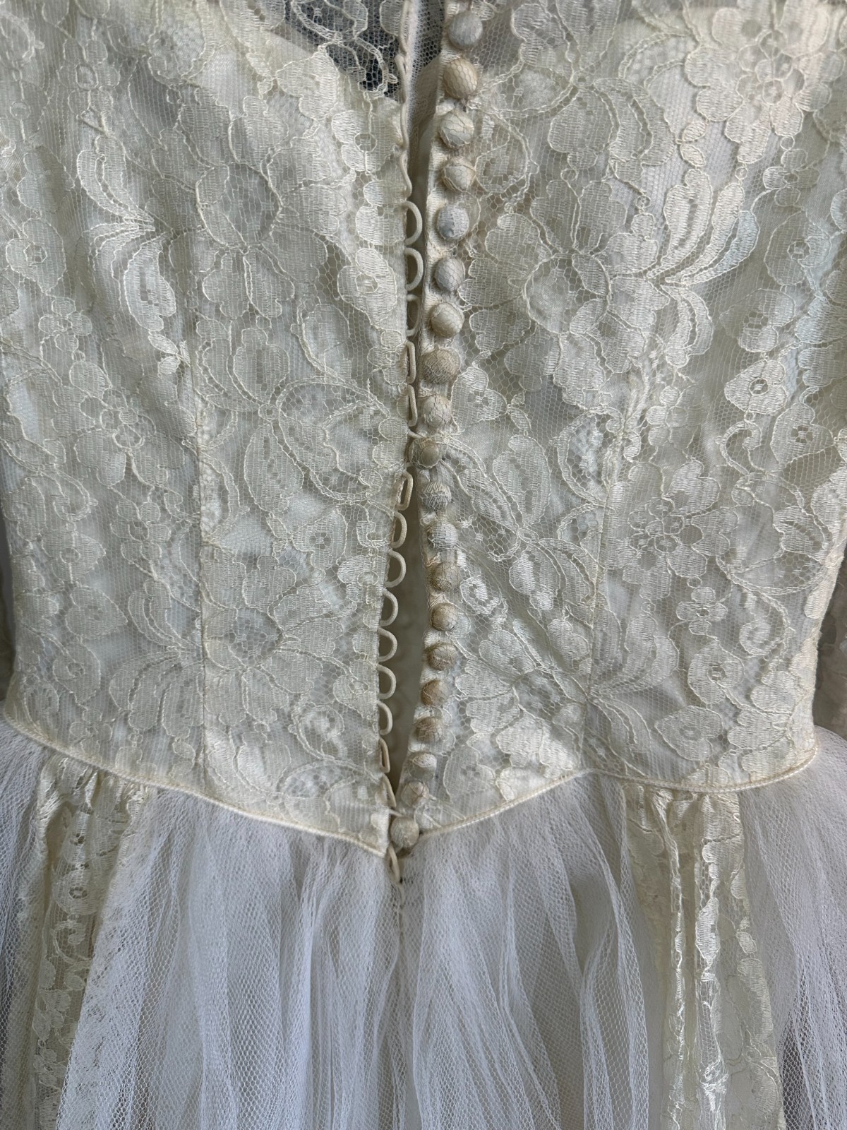 Vintage 50’s Wedding Dress Lace Floor Tulle Ivory Satin Sweetheart Bodice