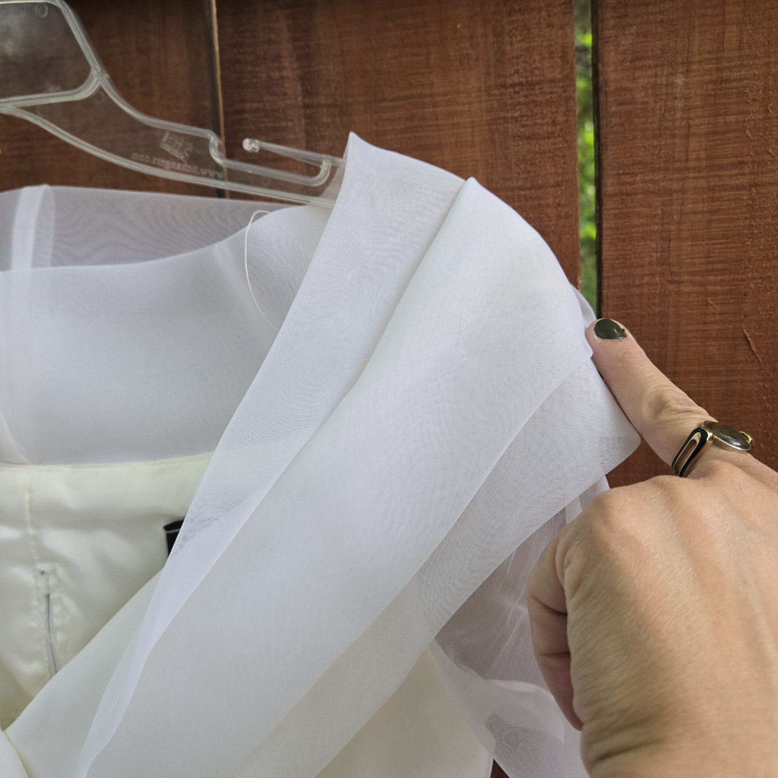 Vintage L.A.GLO White Sheer Sleeve Off Shoulder Formal/ Wedding Dress, SIZE 3/4