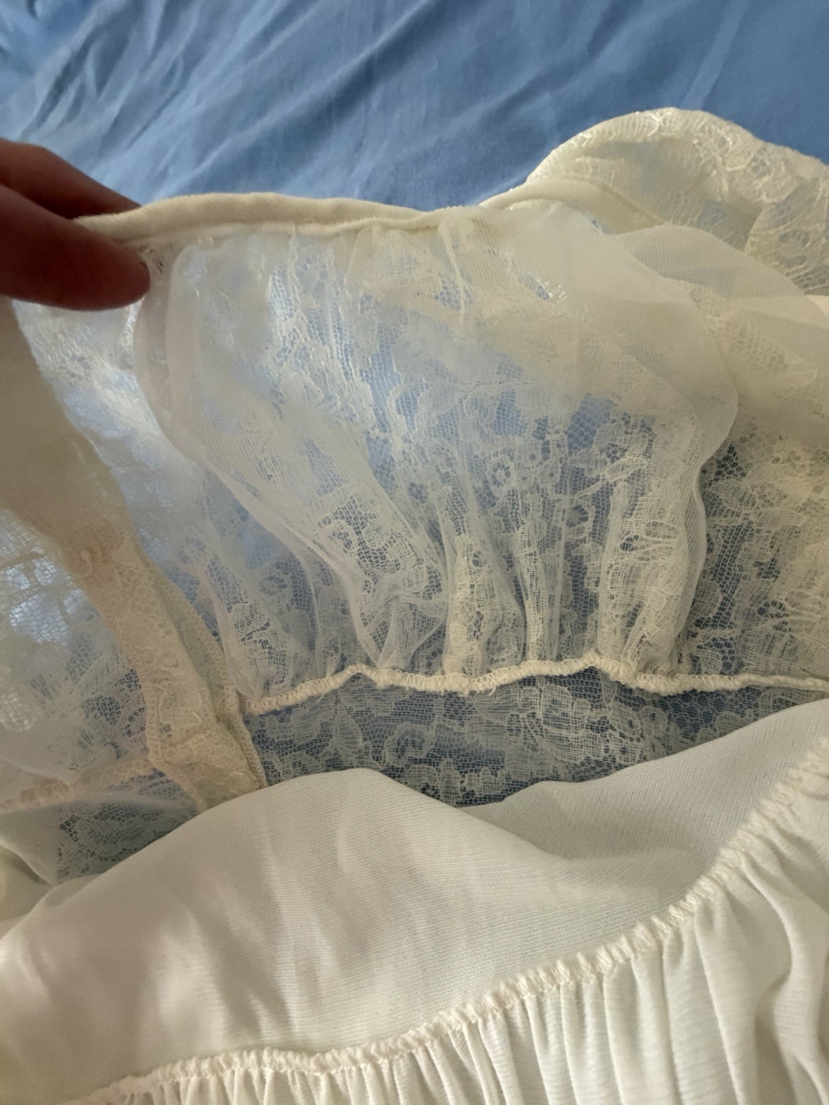 VTG Ladies Bridal Sheer Nightgown White Lace Fairie Cottagecore Small