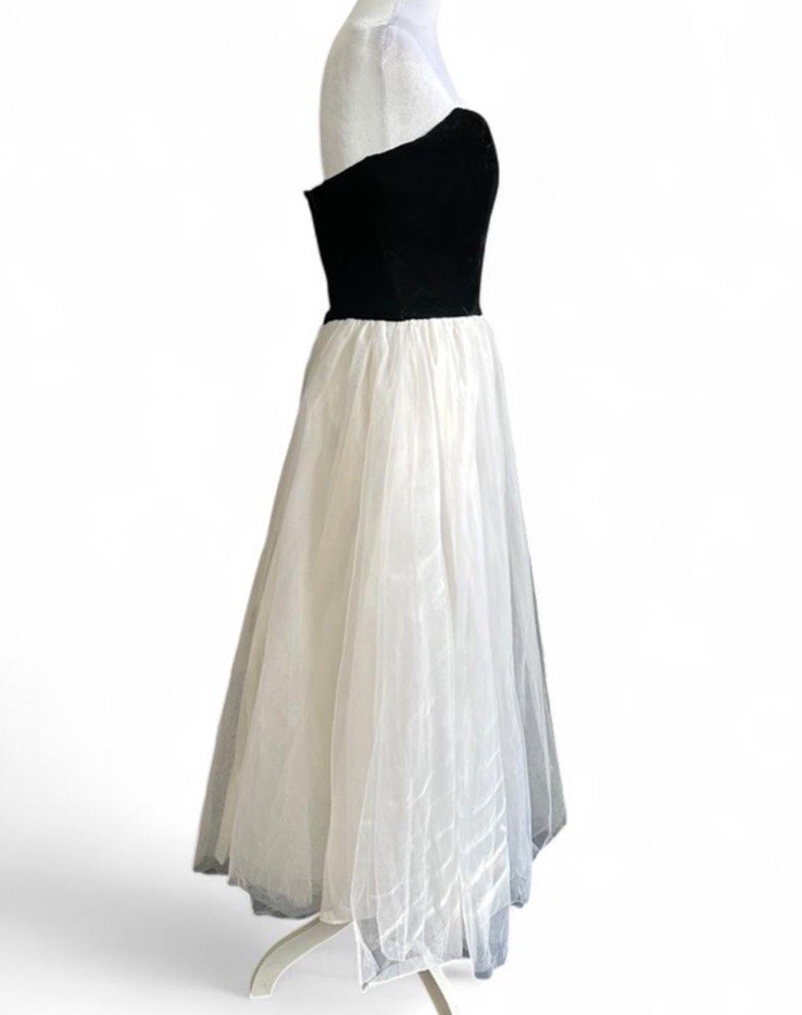 VTG 80s Black Velvet & Ivory Tulle Party Dress Full Skirt Sweetheart Bodice Sz10