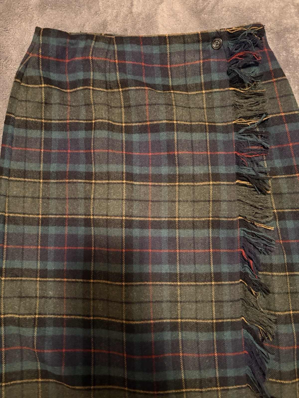 STUDIO WORKS PLAID WOOL BLEND. SZ 10, FULLY LINED, LONG SKIRT
