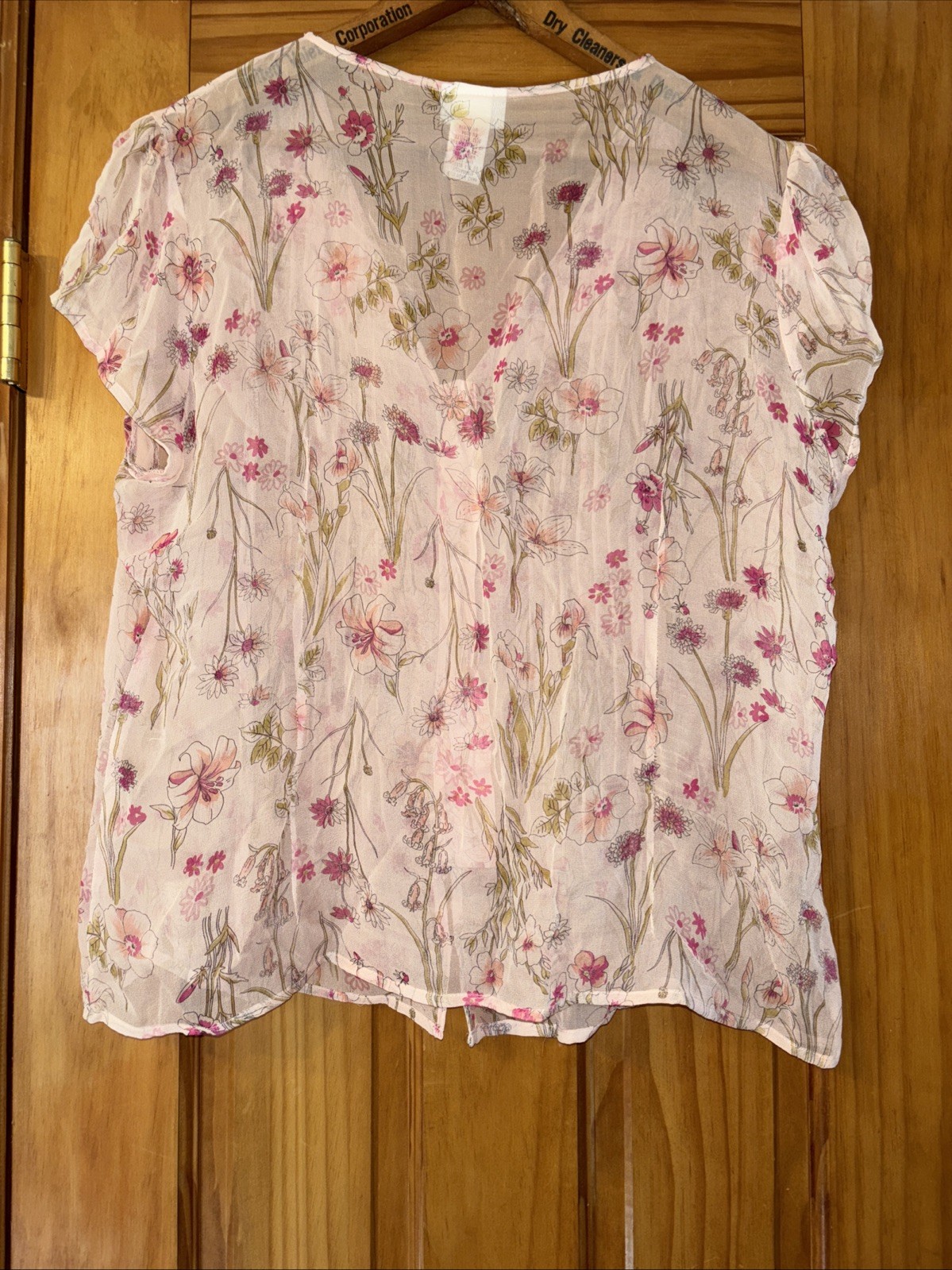 Vintage Silk Sheer Pink & Floral top Sz L Faux Pink Pearl Buttons Cap Sleeve
