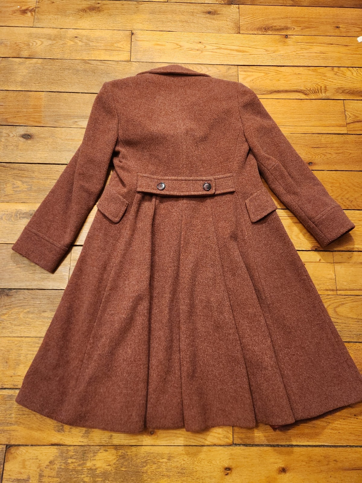 Vintage ILGWU Bromleigh cranberry wool coat Unique Buttons