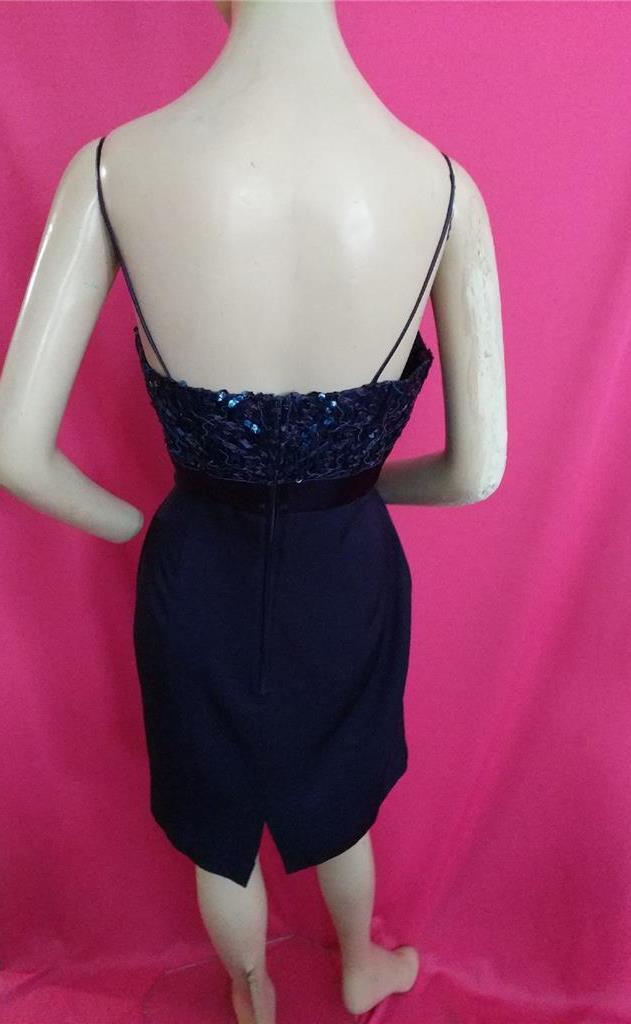 1980’s VINTAGE NAVY BLUE SHORT SHEATH SEQUIN TRIM DELARU DRESS-36″ BUST