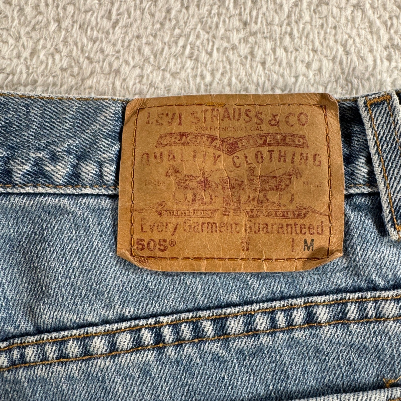Vtg Levis 505 Jeans Women 10 MIS M Tag 31×33 Fit Blue Light Wash Denim Straight