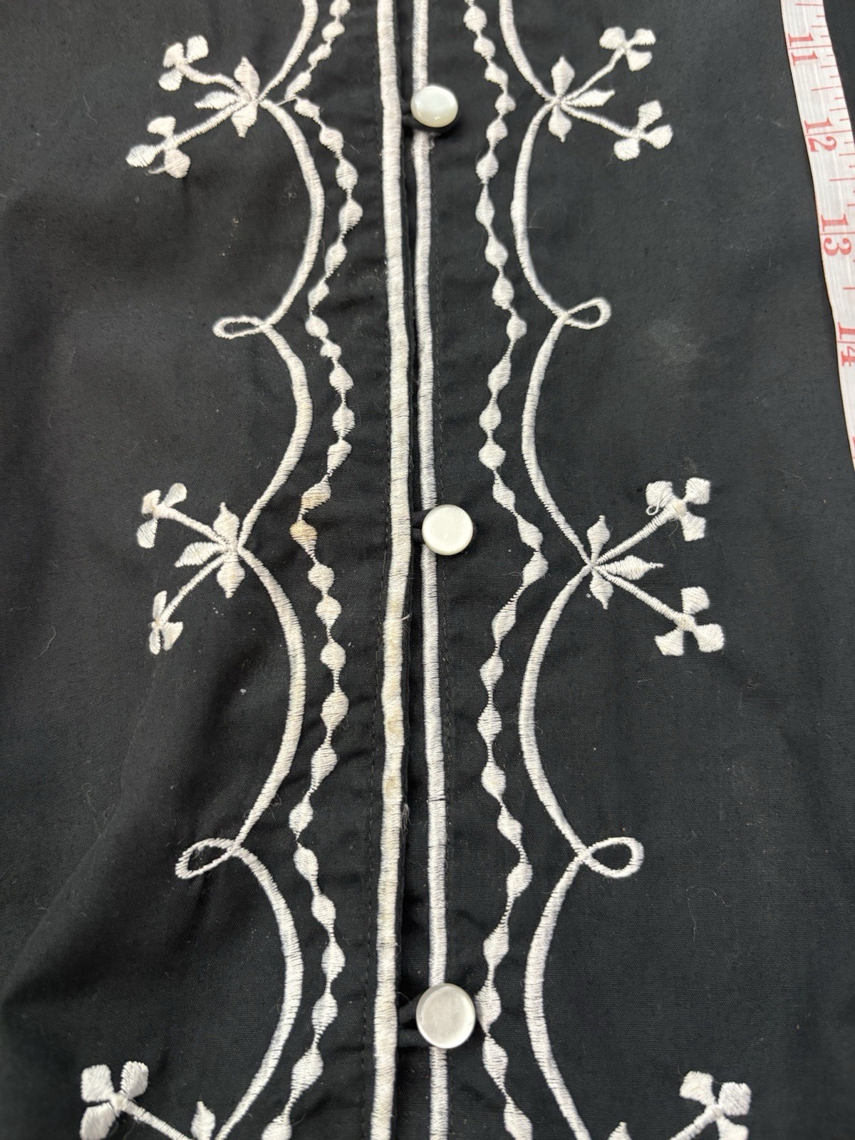 Vintage Leandra Crochet Embroidered Black White Floral Snap Jacket Boho Mandarin