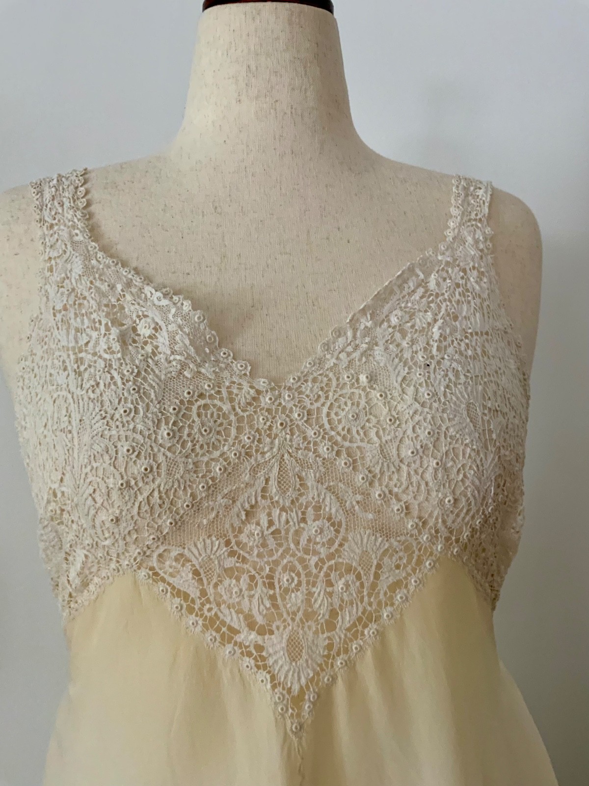 Vintage 1940s Bridal Silk Nightgown / Trousseau Gown / Honeymoon Negligee L
