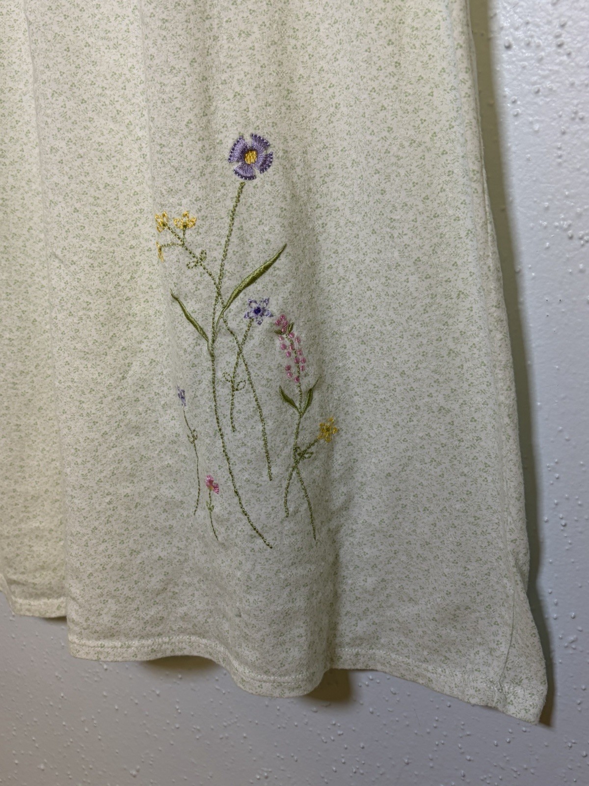 Vtg Secret Treasures Sleeveless Nightgown Embroidered Accents Green Sz M