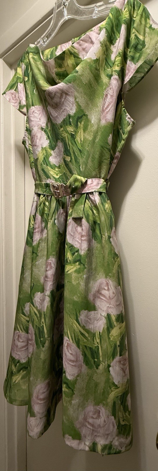 GREEN 1960S “OIL-PAINTING” ROSE DRESS- Size 14 women’s, BRAND NEW, W/Belt