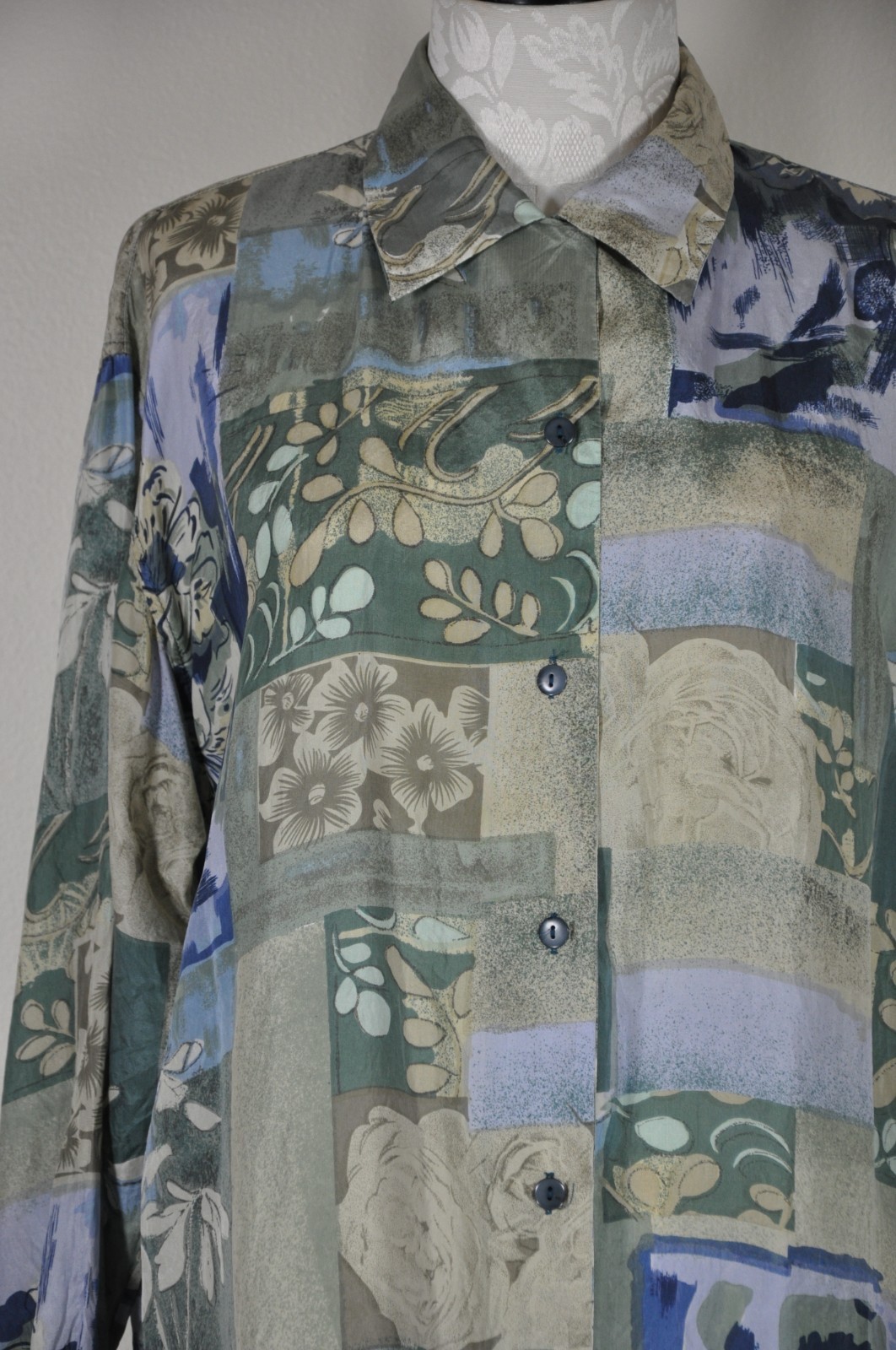 90s Vintage Green Silk Botanical Floral Print Oversized Shirt Blouse Top Women M