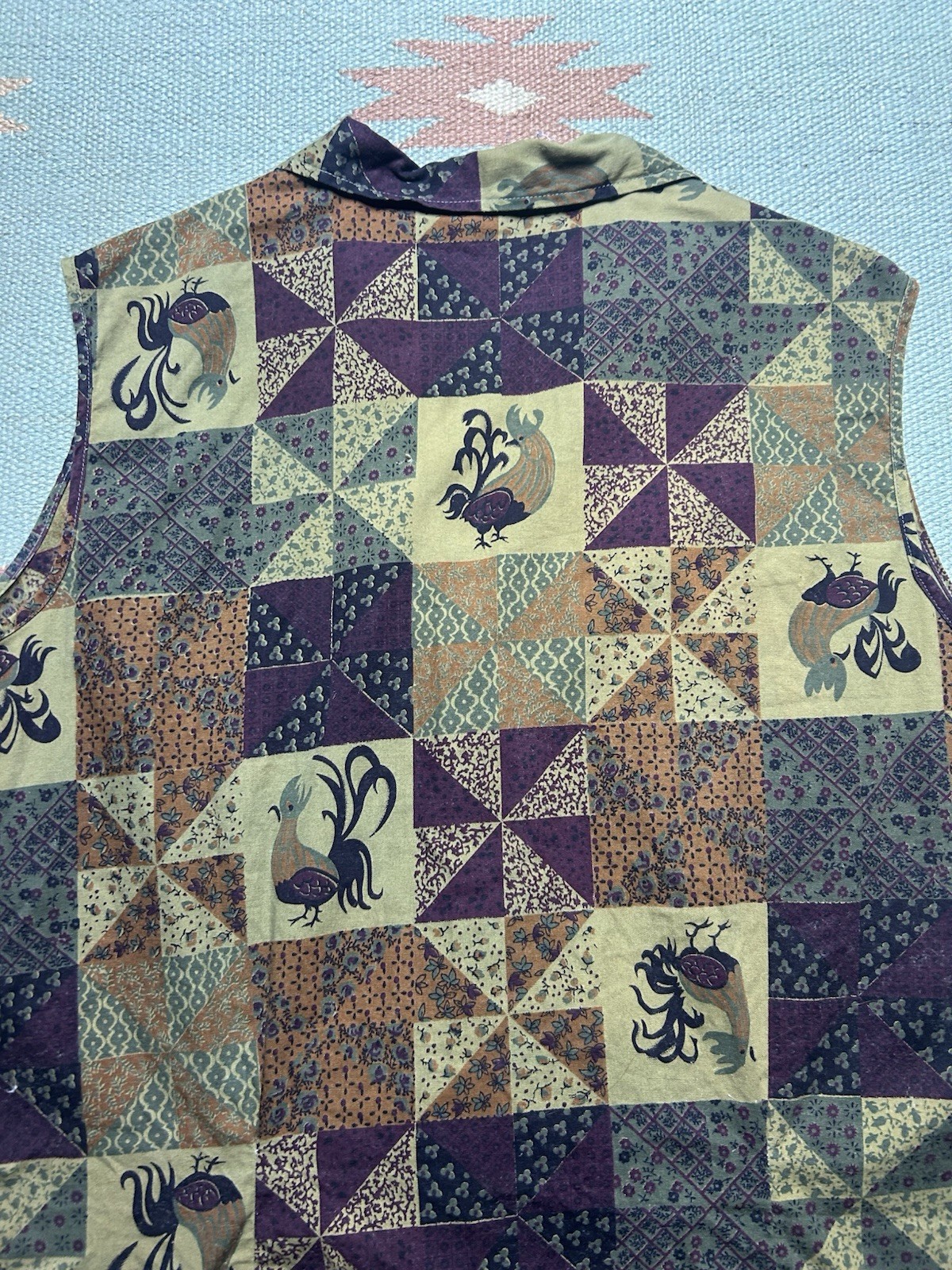 Vintage 1960s vest sleeveless shirt roosters cotton Bobby Lou women’s Large?