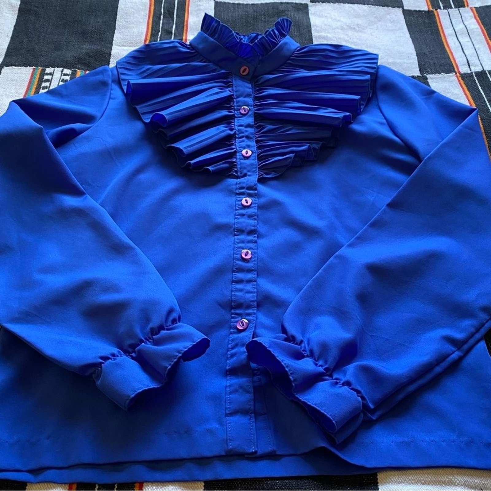 Vintage Shirley of Atlanta poly Royal Blue Ruffled button up blouse. USA. Med.