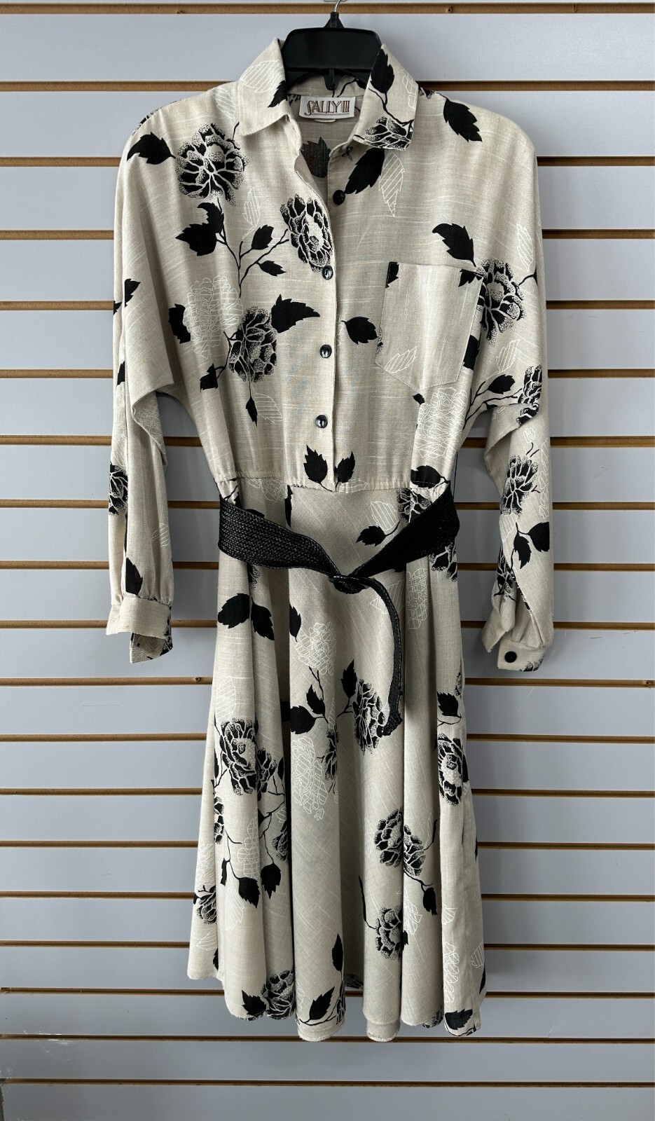 Vintage Sally III Womens Size 8 Tan Bold Floral Black Belted Day Dress Spring
