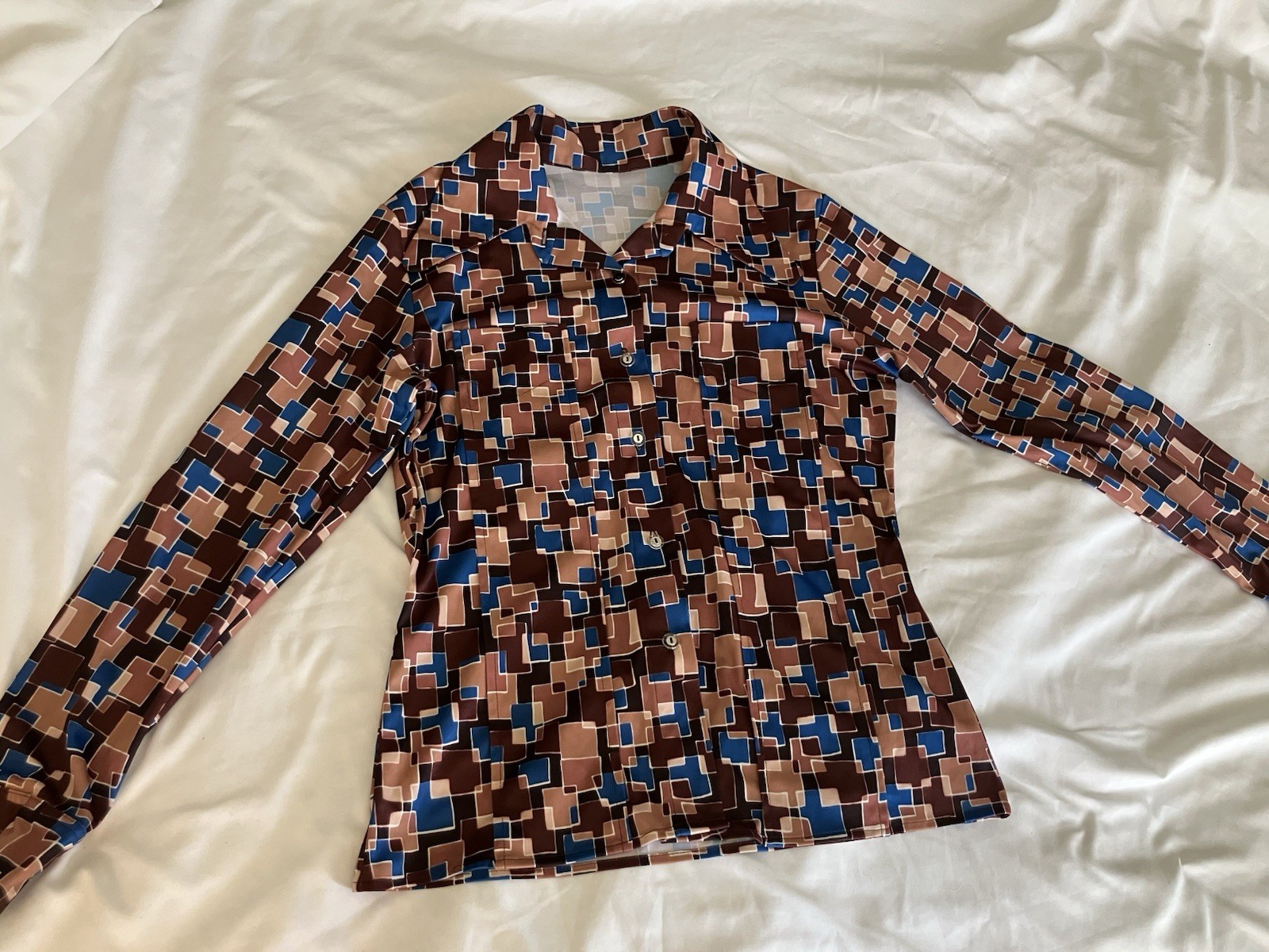 Vintage 70s Womens Geometric Print Blouse Pointed Collar Fitted Retro Mod