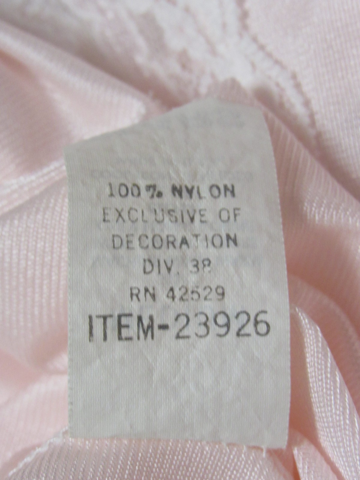 VINTAGE CARRIAGE COURT SEARS PINK SILKY SOFT NYLON LACE NIGHTGOWN M SISSY