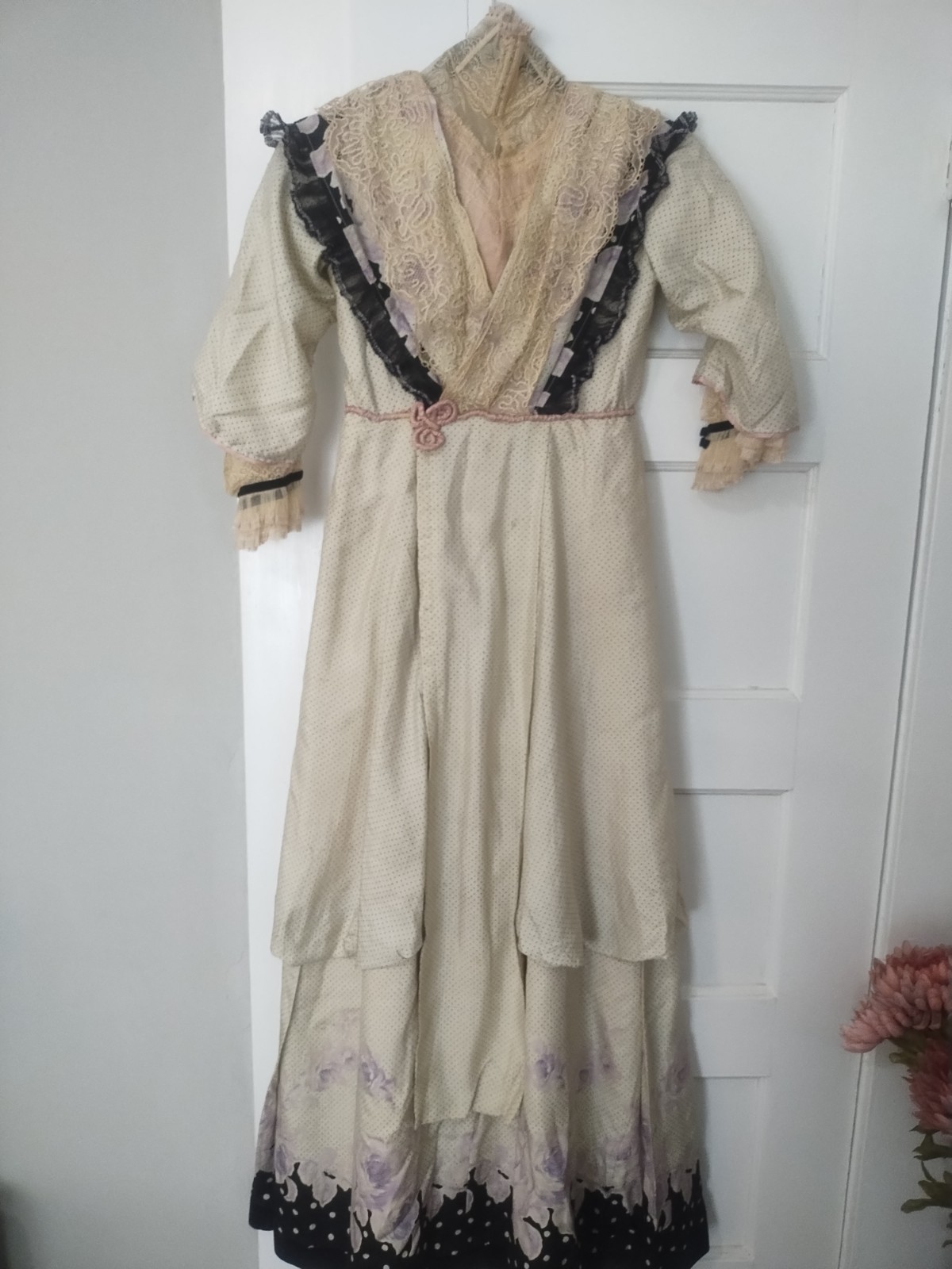Edwardian, Art Nouveau Titanic Era 1910s Silk And Bobbin Tatted Lace Xsmall