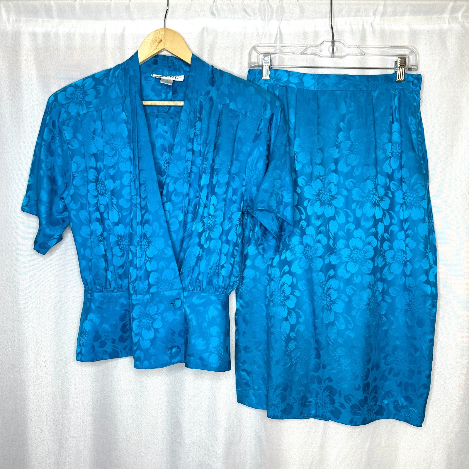 Vintage Argenti 2 Piece 100% Silk Top & Skirt, Size 8 Bold Statement Piece