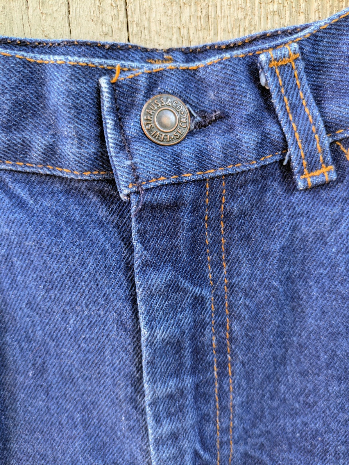 Vintage 1986 Levi’s White Label Dark Denim Skirt Made in USA 26” Waist
