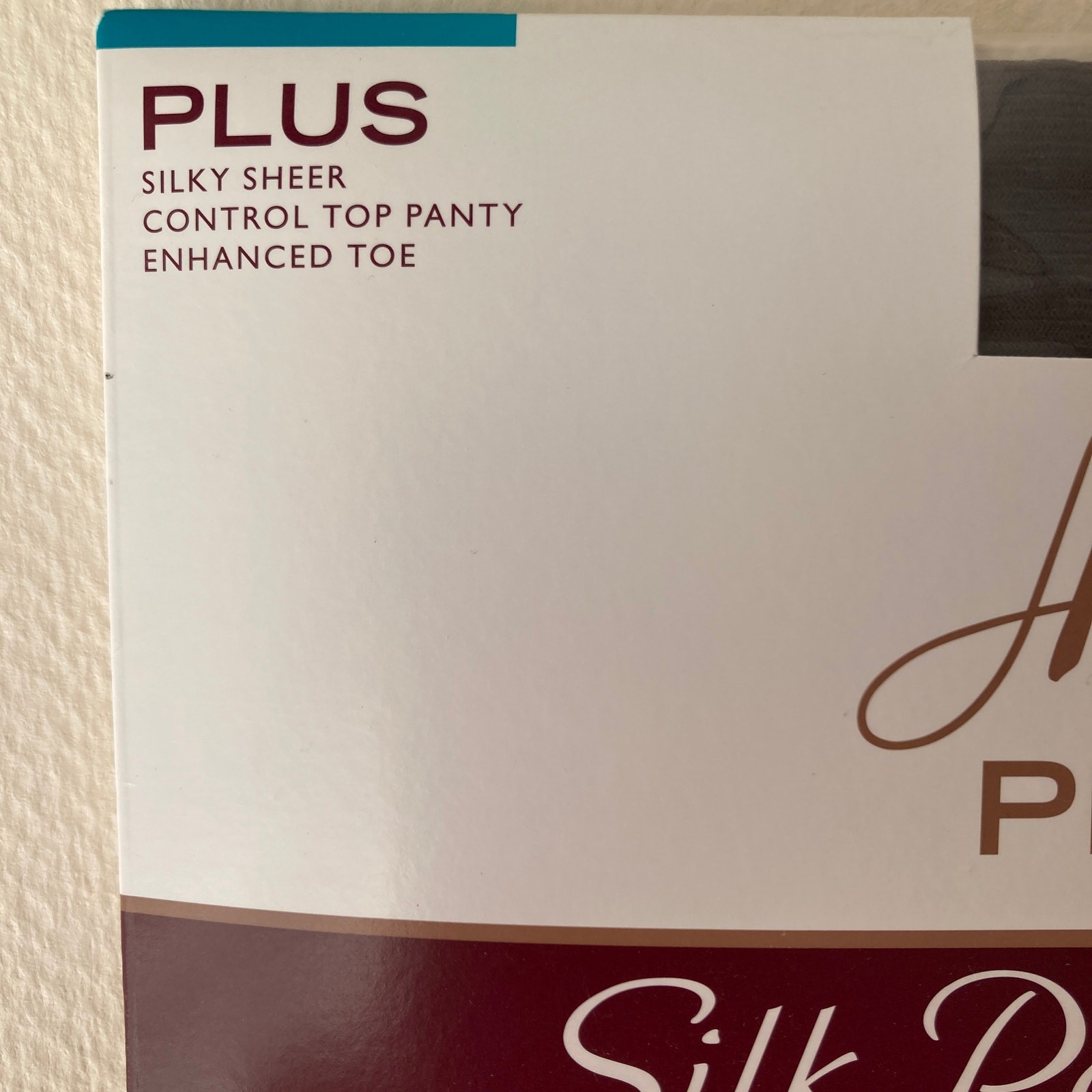 VTG Hanes Silk Reflections Plus Sheer ControlTop Enhanced Toe Pantyhose 00P16NIP