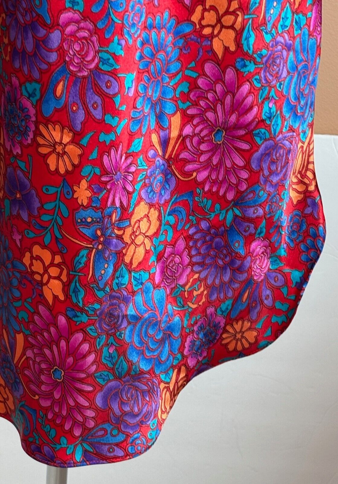 LA INTIMATES Beaux Reves Nightgown Satin Floral Red Purple Blue Vintage Medium