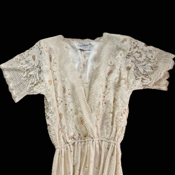 BECKY BISOULIS | 14 | ISABELLE GERHART HOUSTON Lace Vtg Wedding Dress MSRP$2995