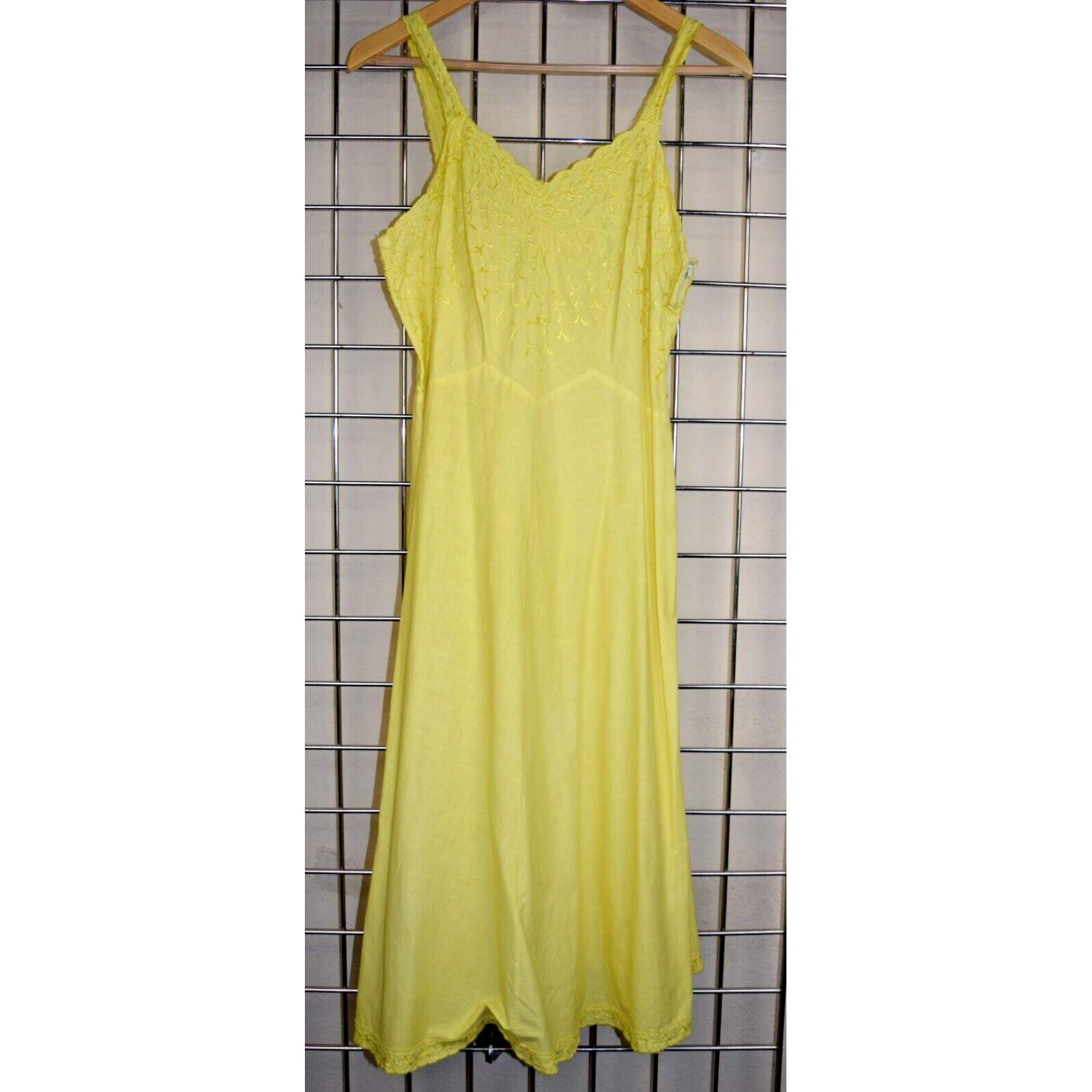 Vintage Sundress Size S/M 60s Lemon Yellow Eyelet Lace Bodice Trim Fit and Flare