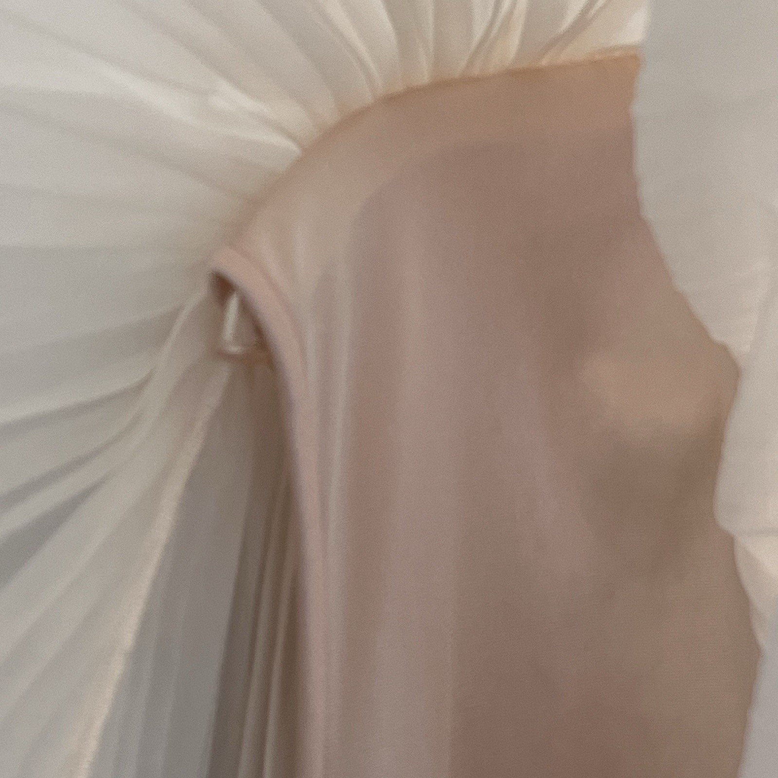 Jolie Two VTG Nylon Robe Sheer Pleated Chiffon Capelet Dressing Gown Beige Small