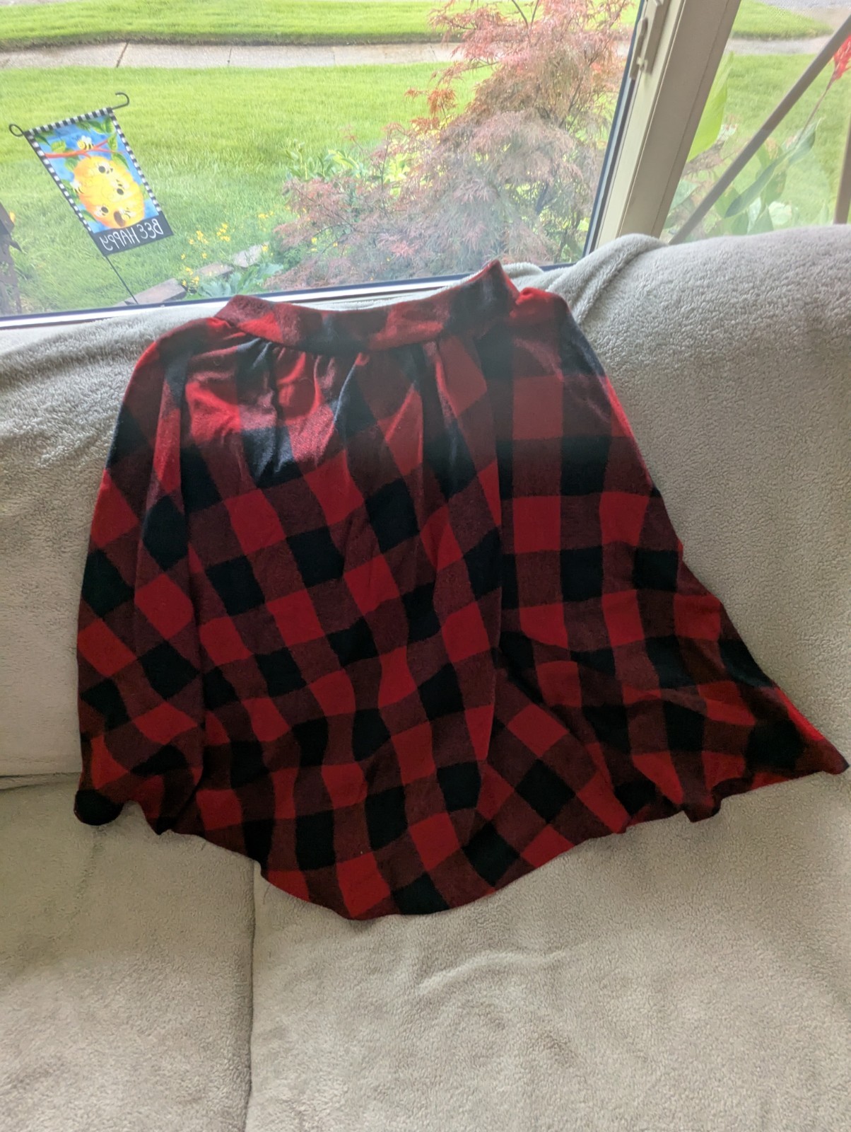 Vintage Halston III women’s wool blend skirt, Size 10 lumber jack.