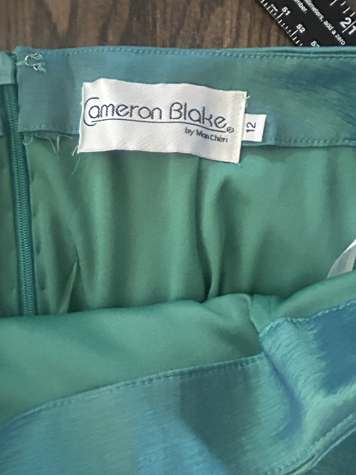 VTG CAMERON BLAKE BY MON CHERI Taffeta Skirt Set Elegant Irisdescent Green Y2K